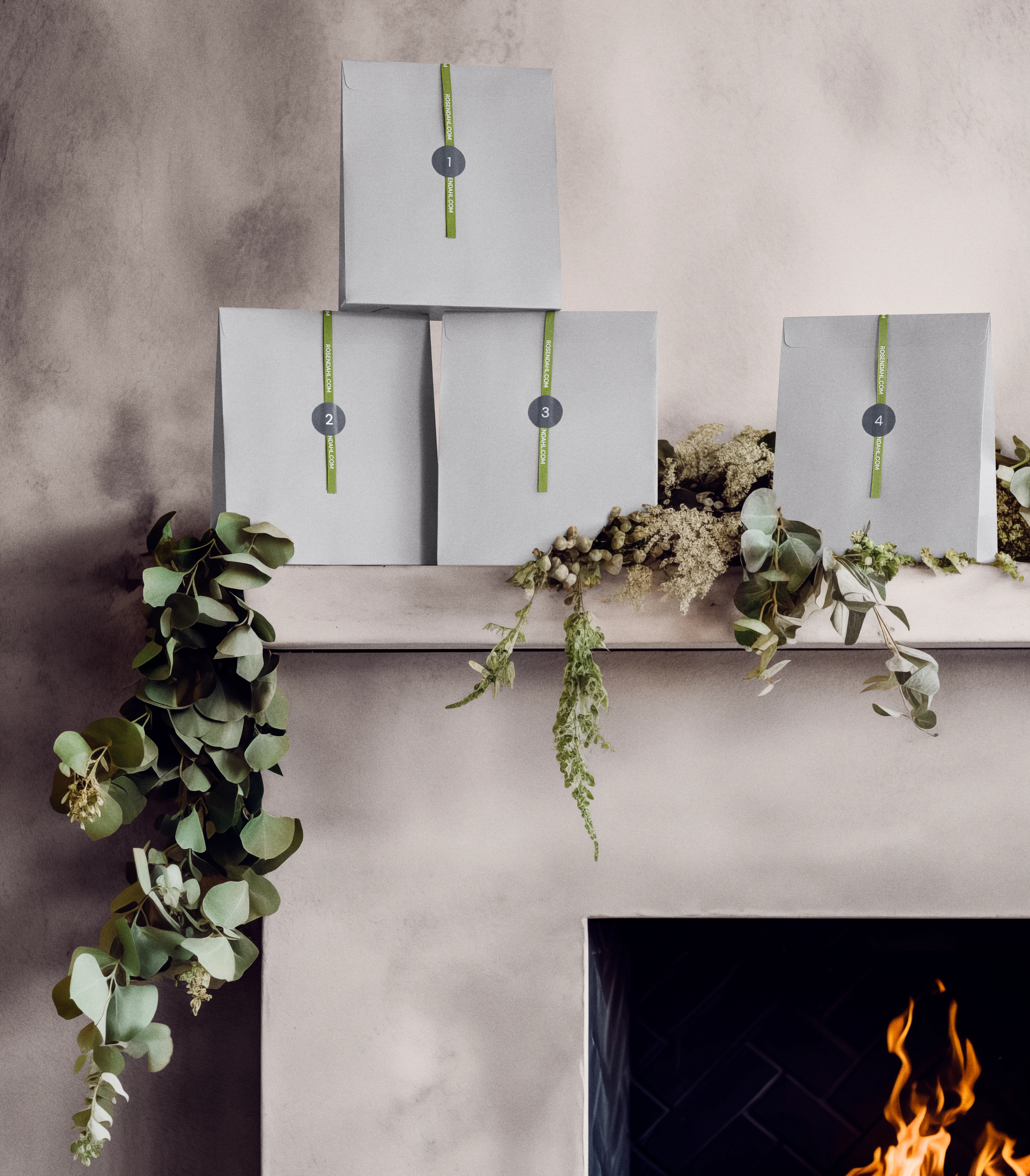 Adventskalender 2024 von Kay Bojesen in der Farbe , hergestellt aus Diverse