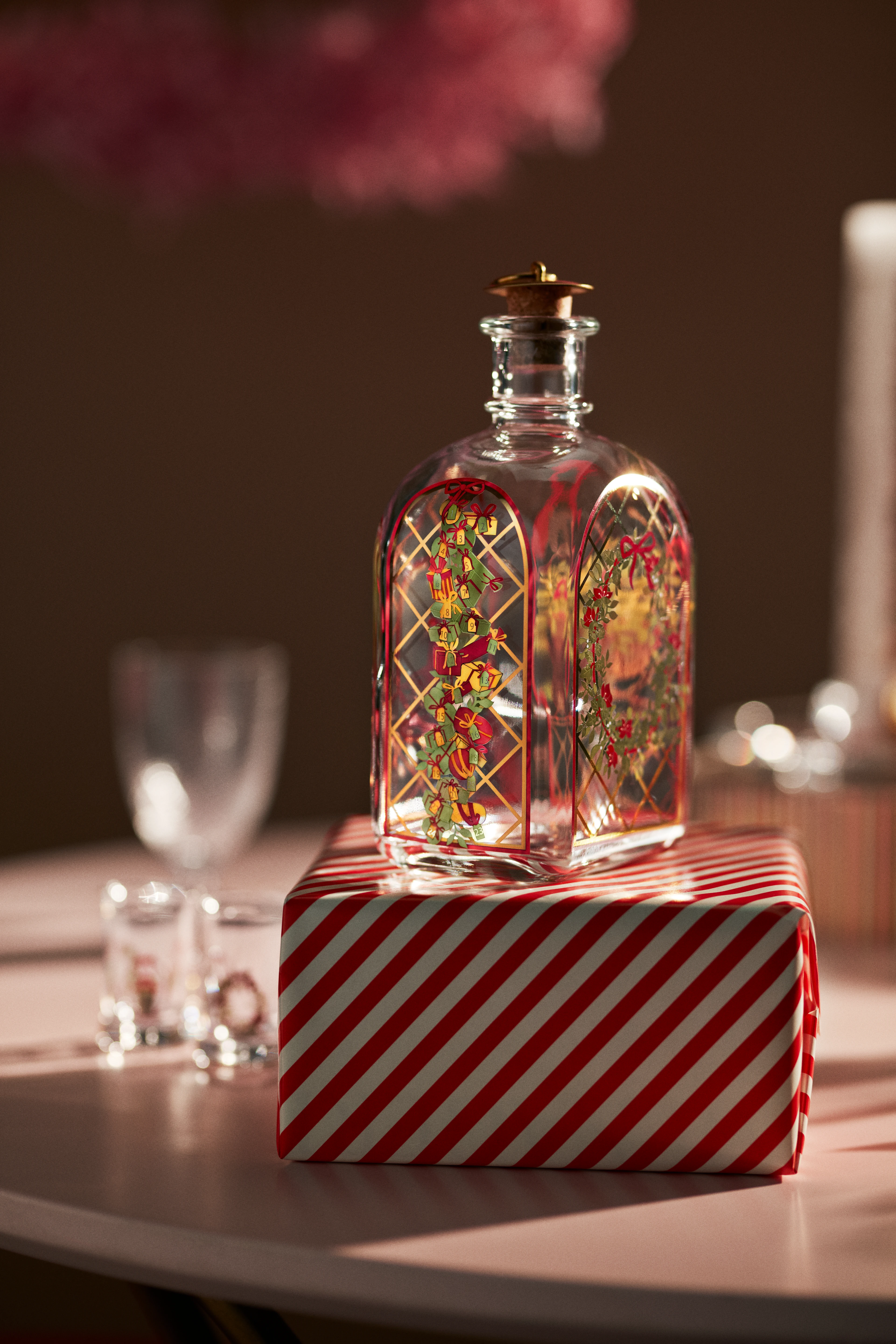 Bottle 2025 73 cl from Holmegaard in Multi color, made of Glass