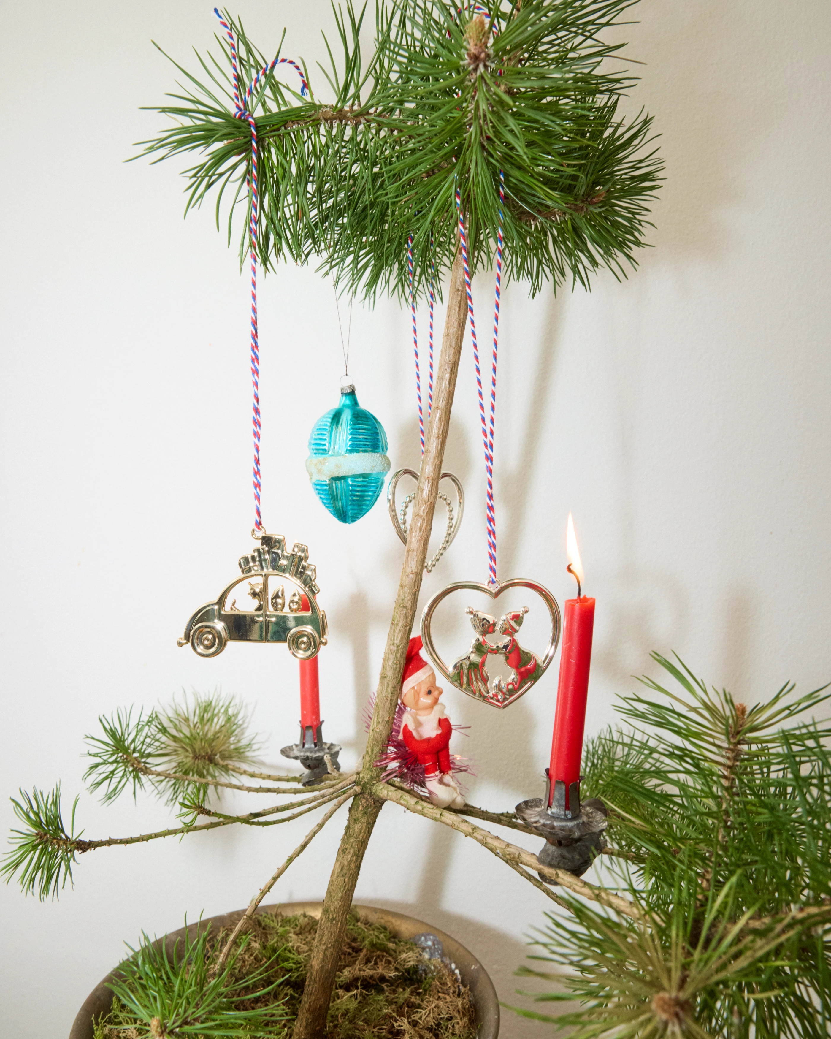 Kissing Elves H6.5 from Rosendahl in Silver Plated color, made of Metal