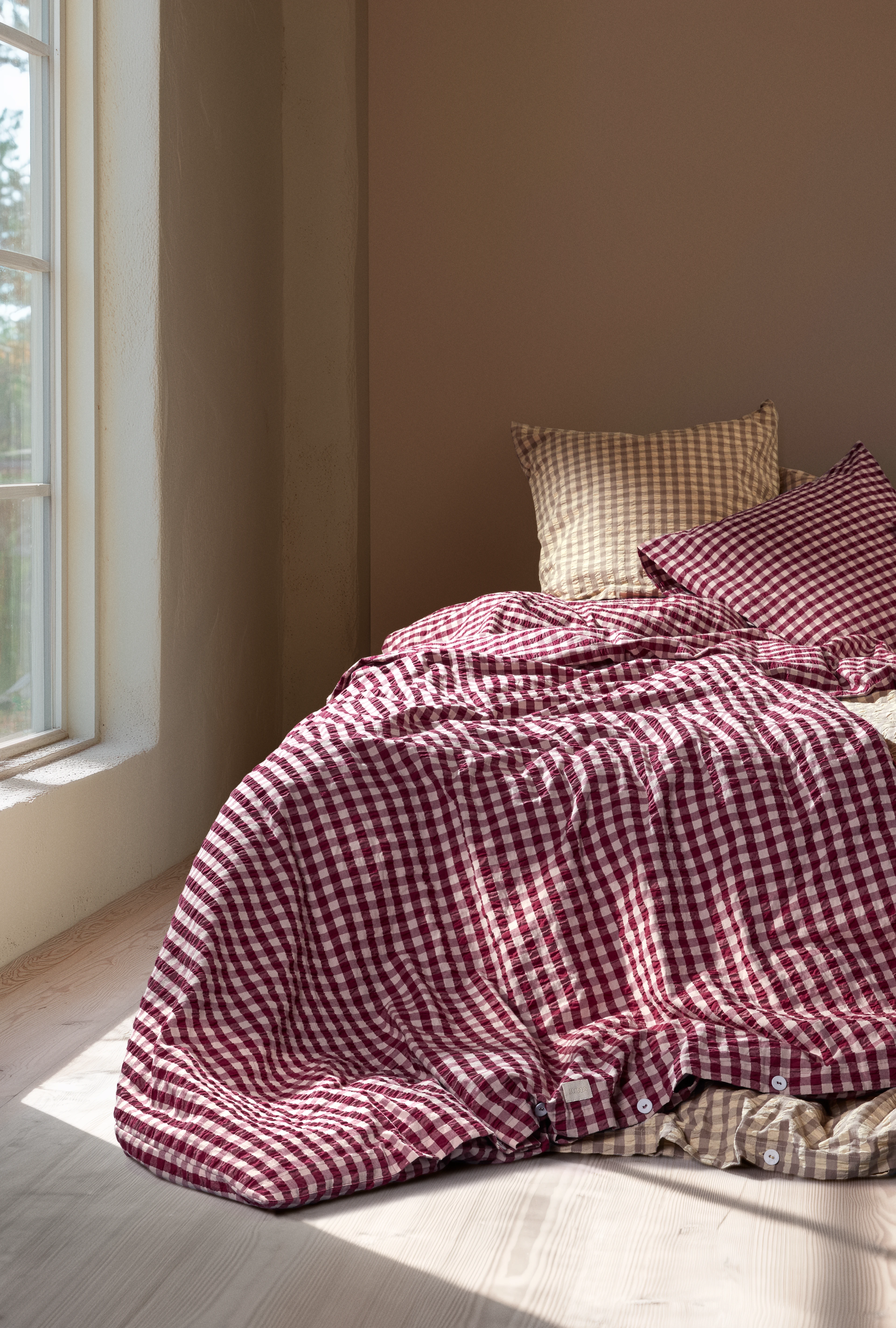 Bed linen 150x210 cm from JUNA in Plum/Rose color, made of Cotton