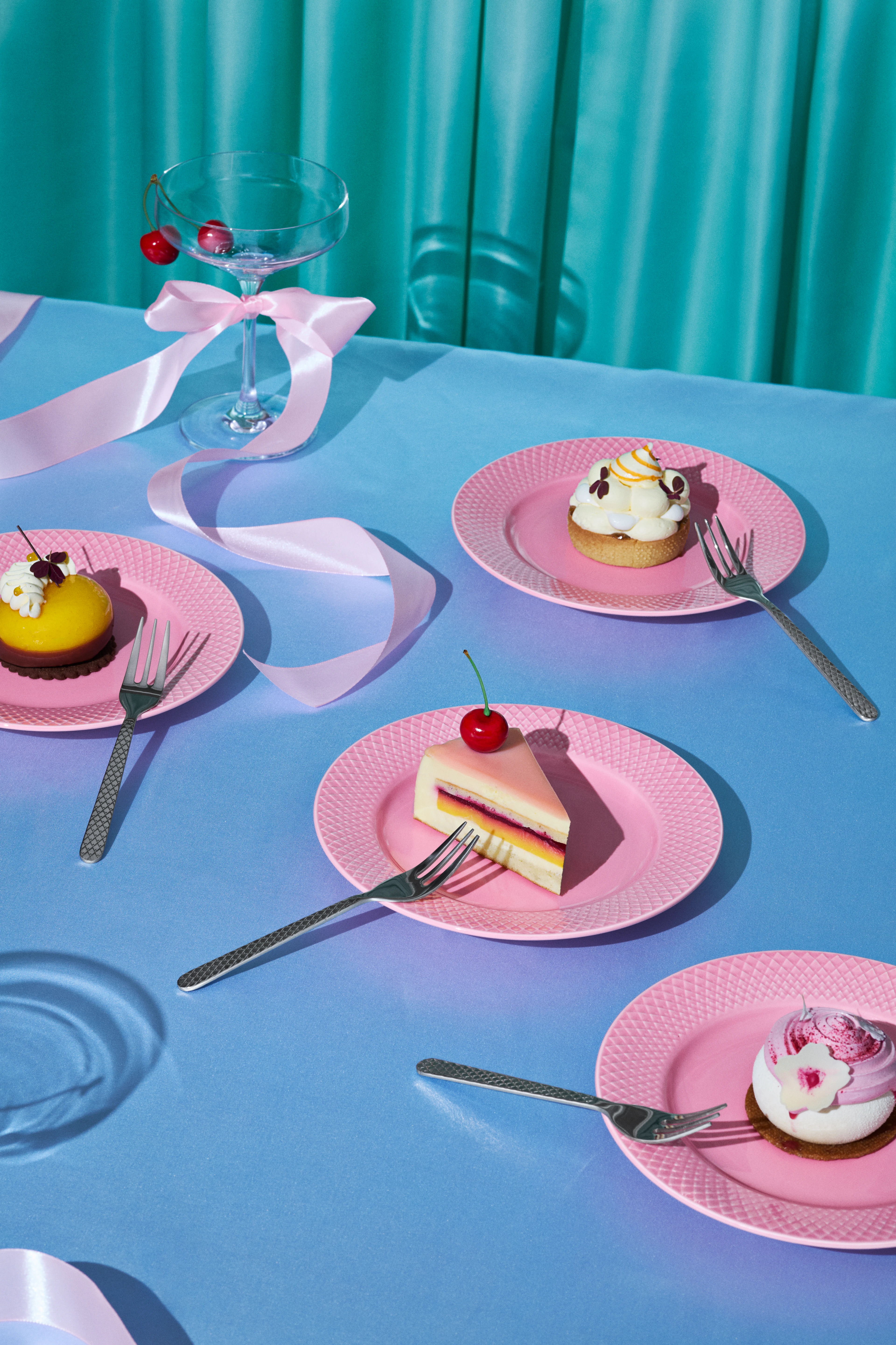 Cake fork 4 pcs. from Lyngby Porcelæn in Steel color, made of Metal