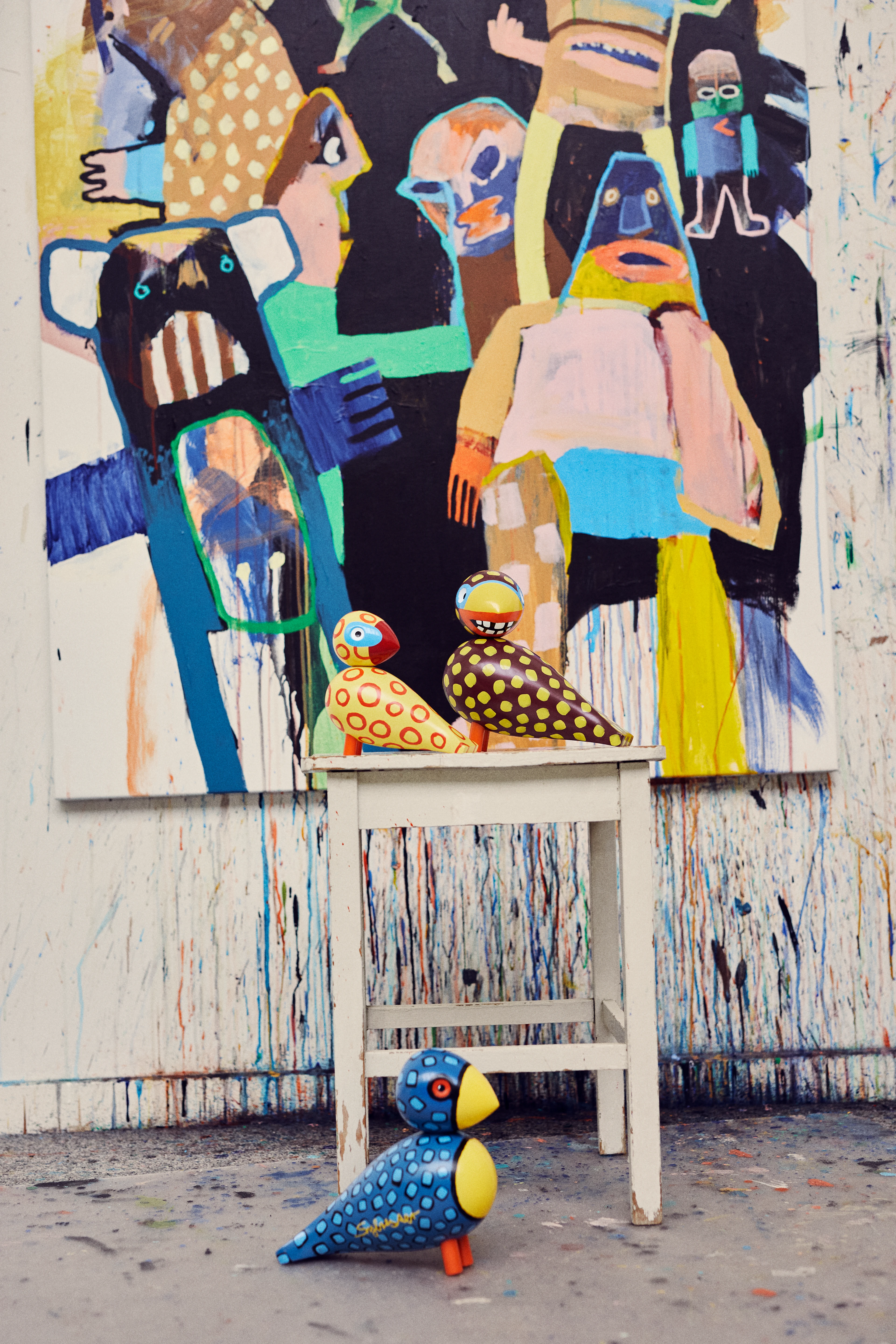 x Leif Sylvester Sangfugl 2025 H15.5 cm fra Kay Bojesen i fargen Blue Eyes, laget av Tre