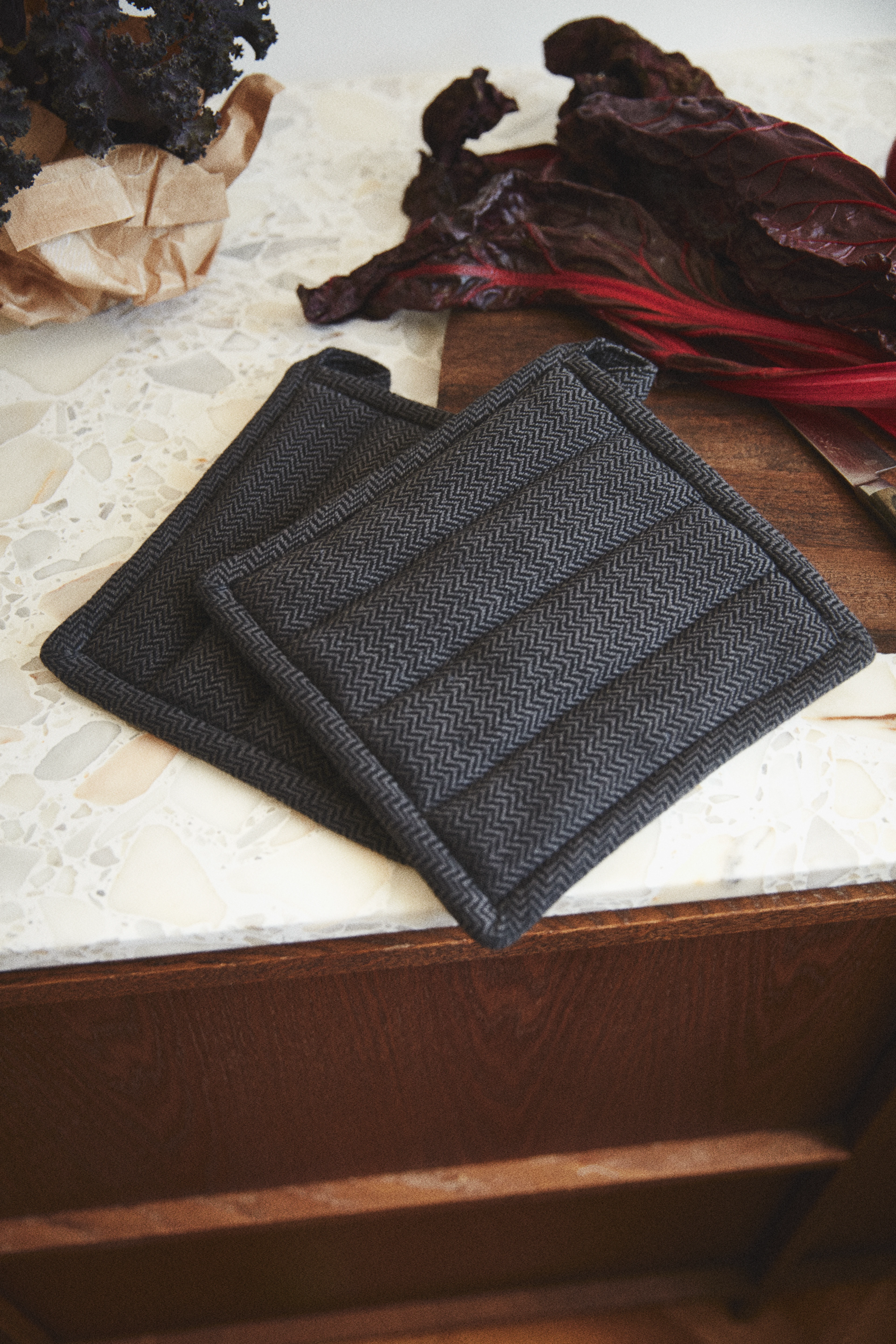 Garn Pot holder 22x22 cm 2 pcs. from Rosendahl in Dark grey color, made of Cotton blend