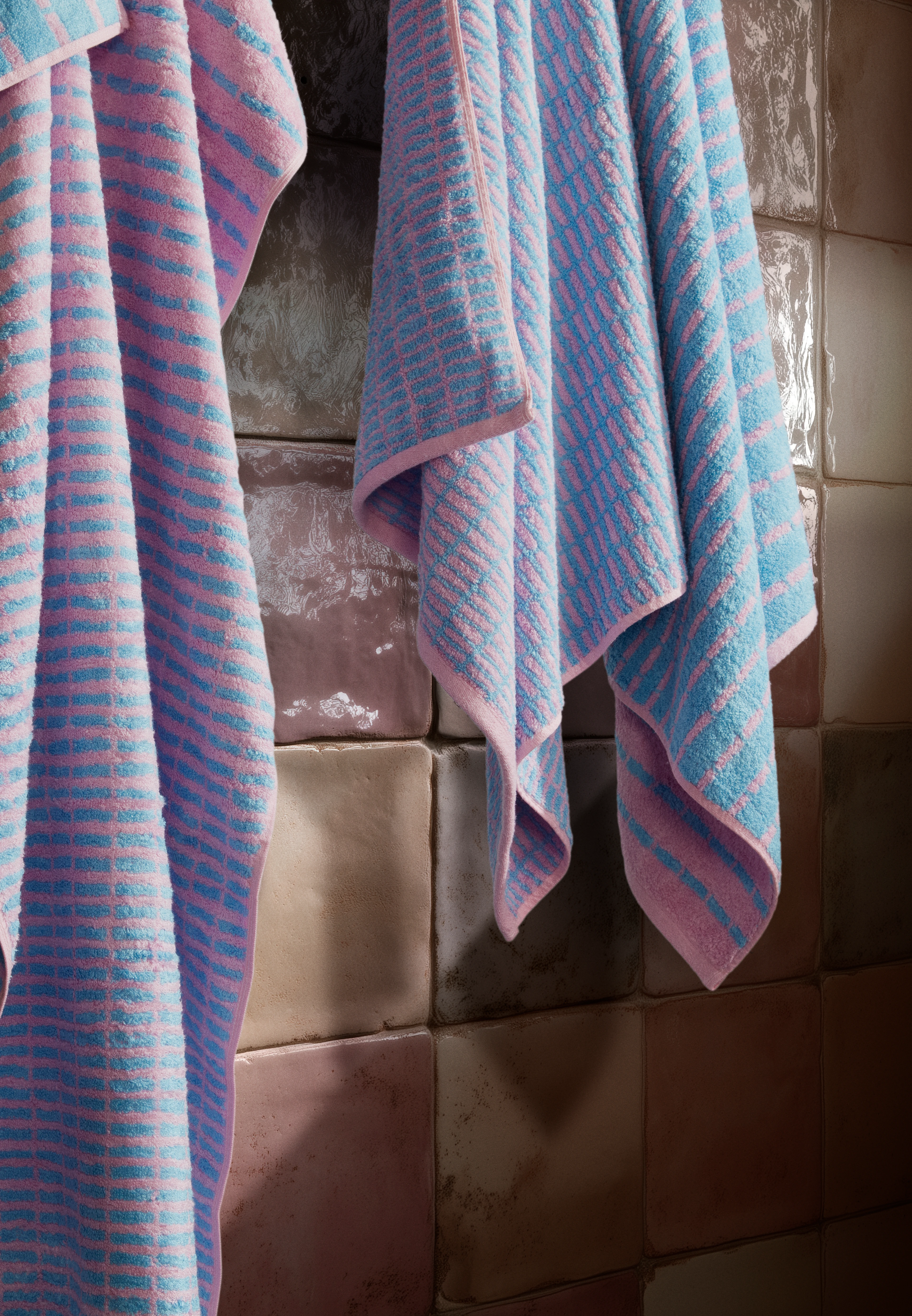 Towel 50x100 cm from JUNA in Light blue/Rose color, made of Cotton blend