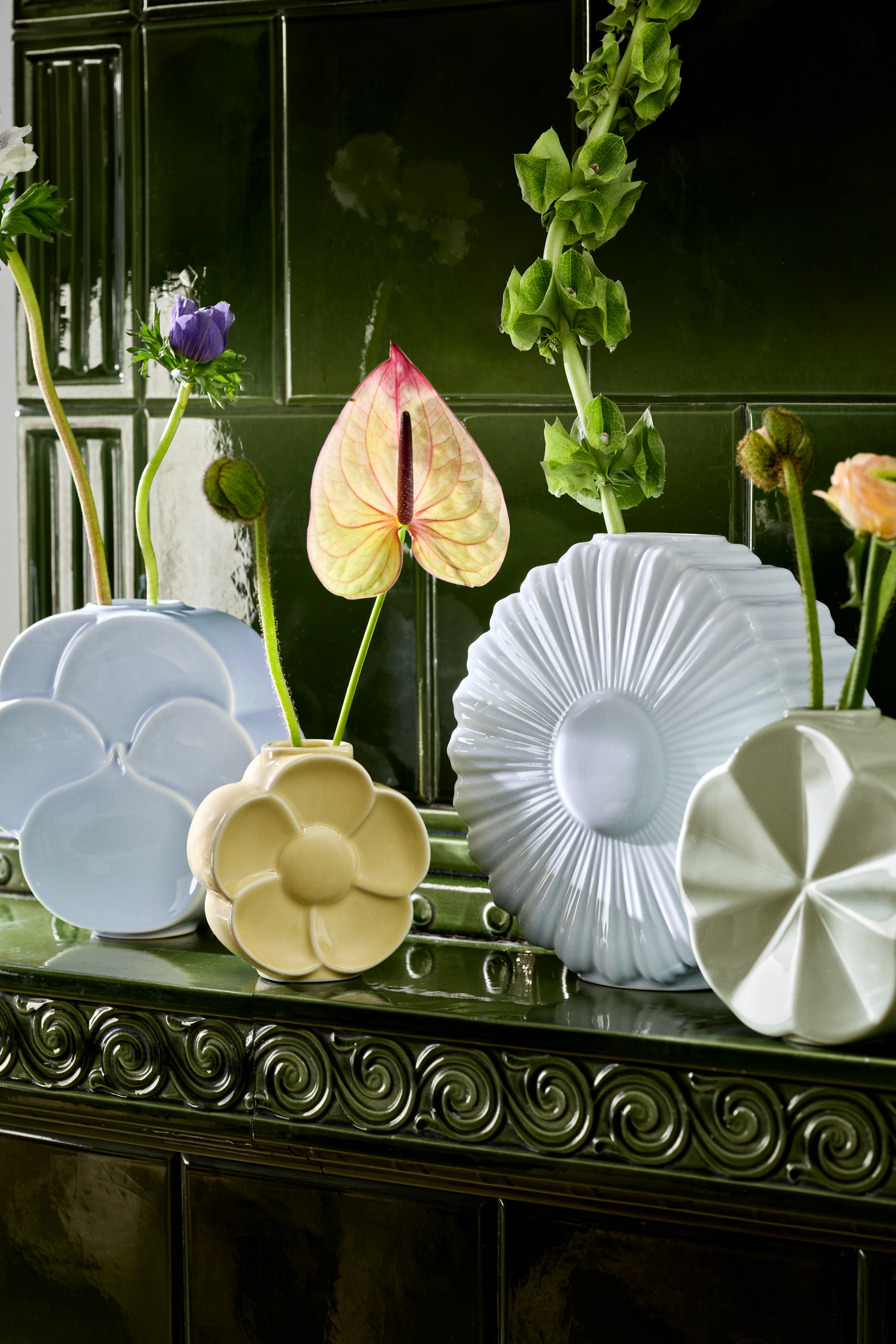 Lyngby Porcelæn vase Stiefmütterchen in Blau aus Flower
