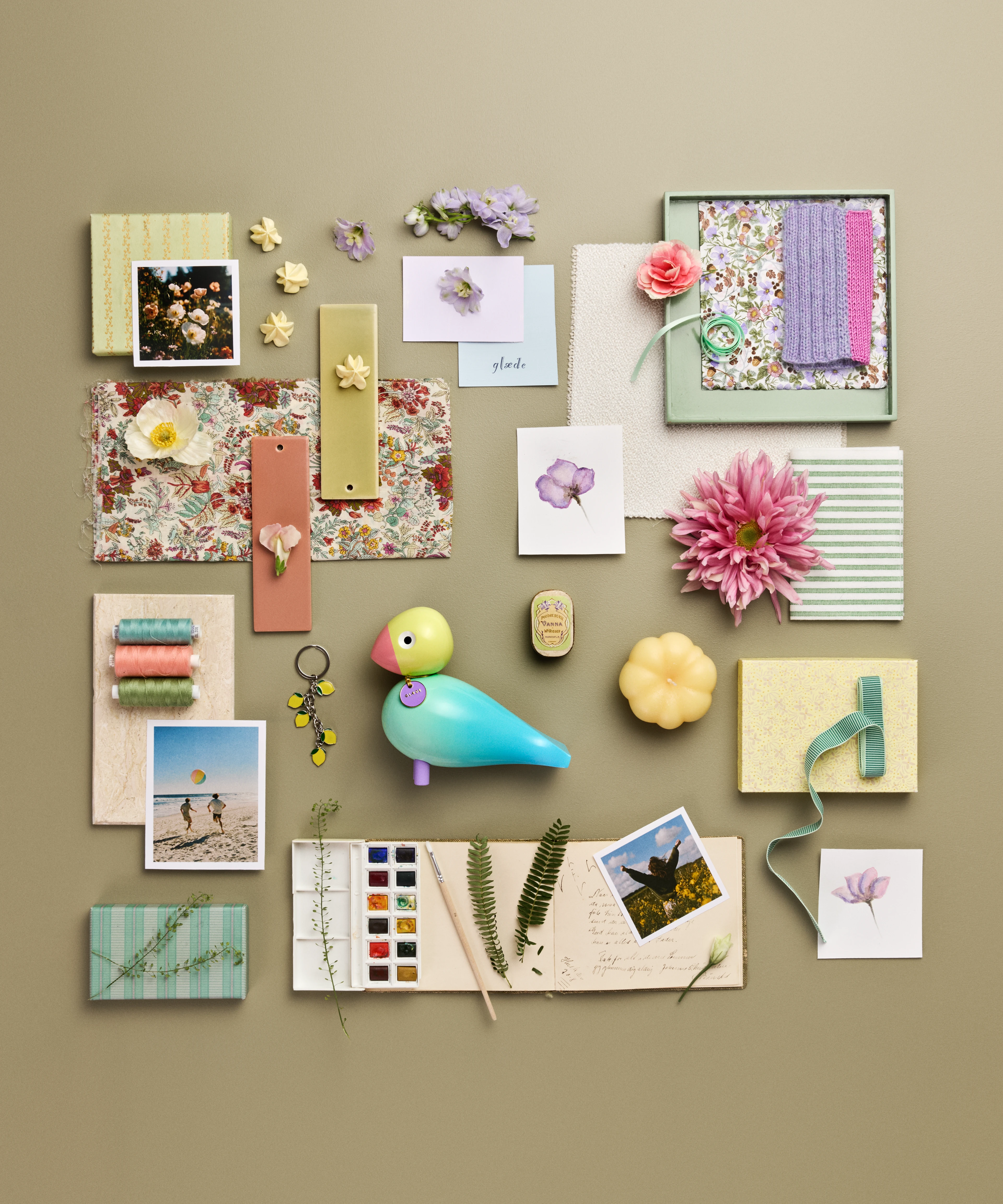 Glæde Story Bird H15.5 cm fra Kay Bojesen i farven Aqua, lavet af Træ