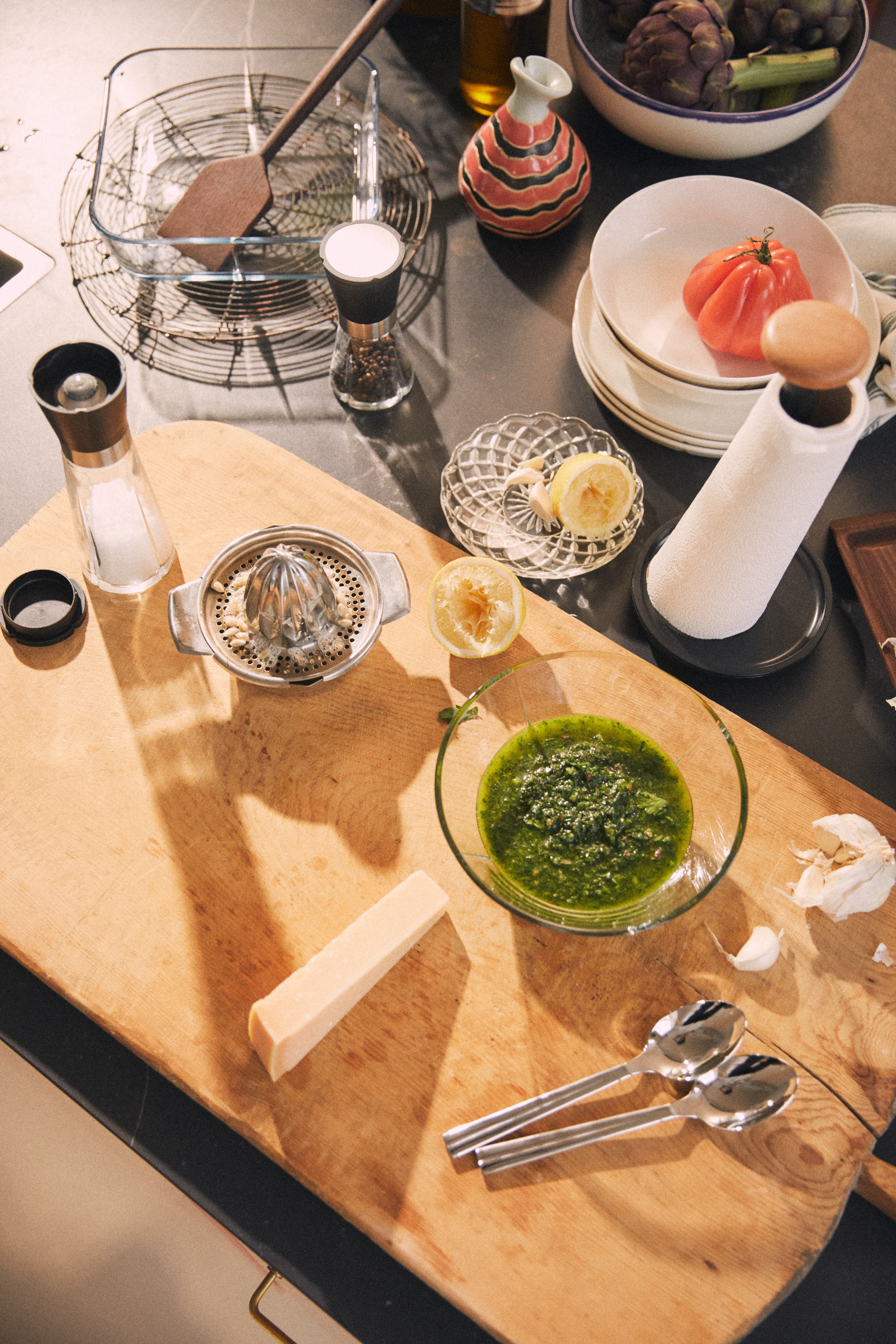 Paper Pal køkkenrulleholder H30cm fra Rosendahl i farven Sort, lavet af Plastik