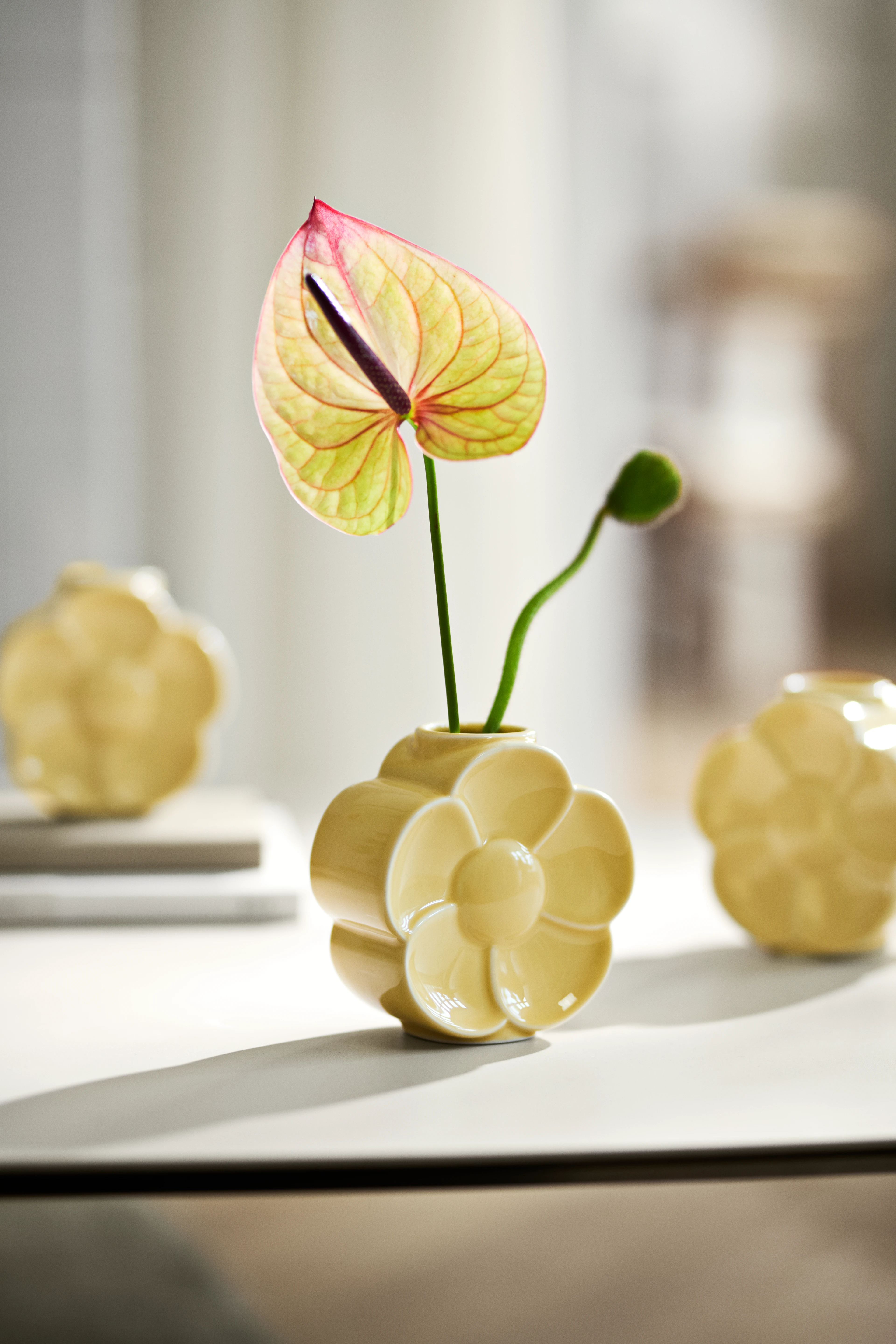 Buttercup Vase H11.5 cm from Lyngby Porcelæn in Sand color, made of Ceramics