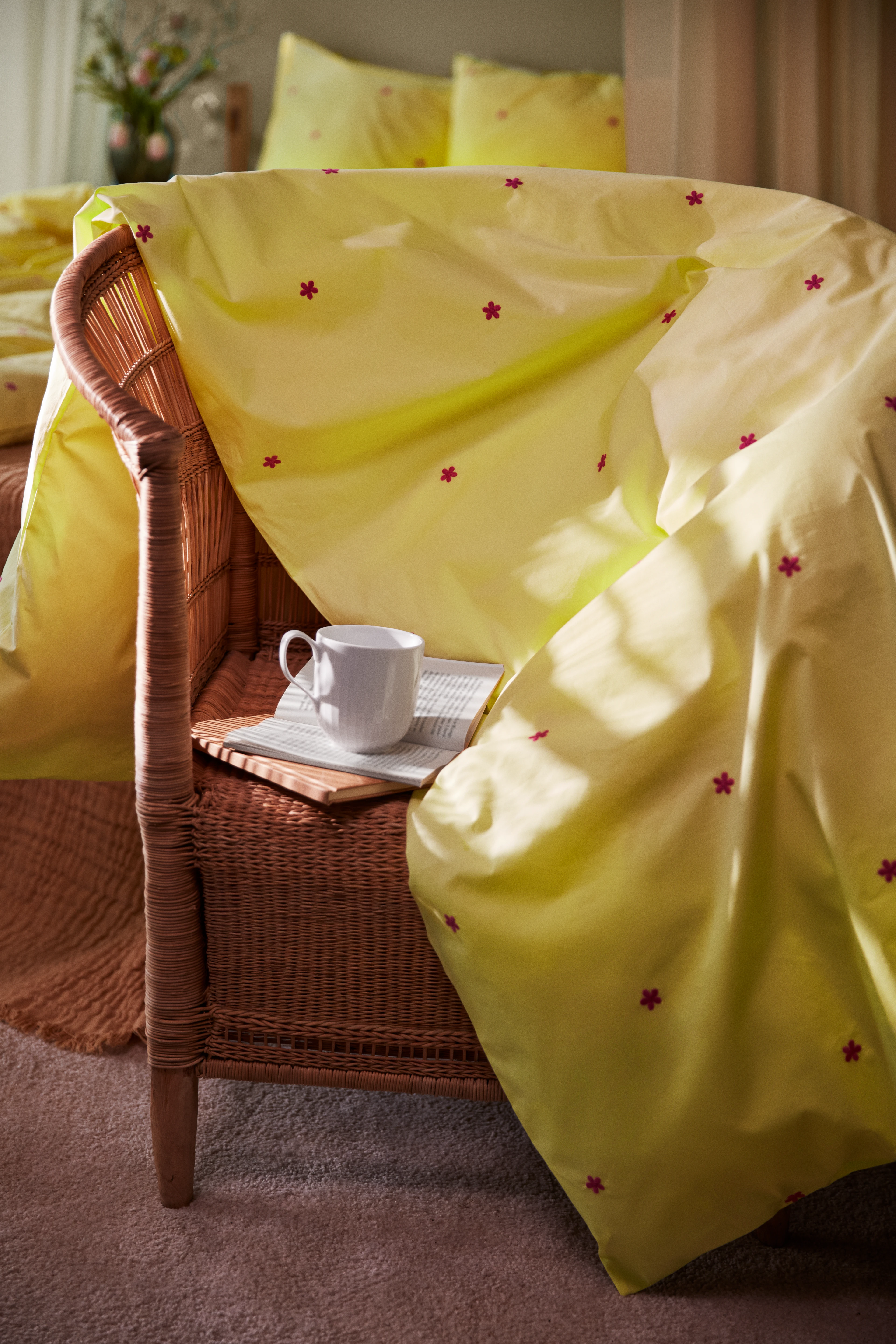 Bed linen 150x210 cm from JUNA in Yellow color, made of Cotton