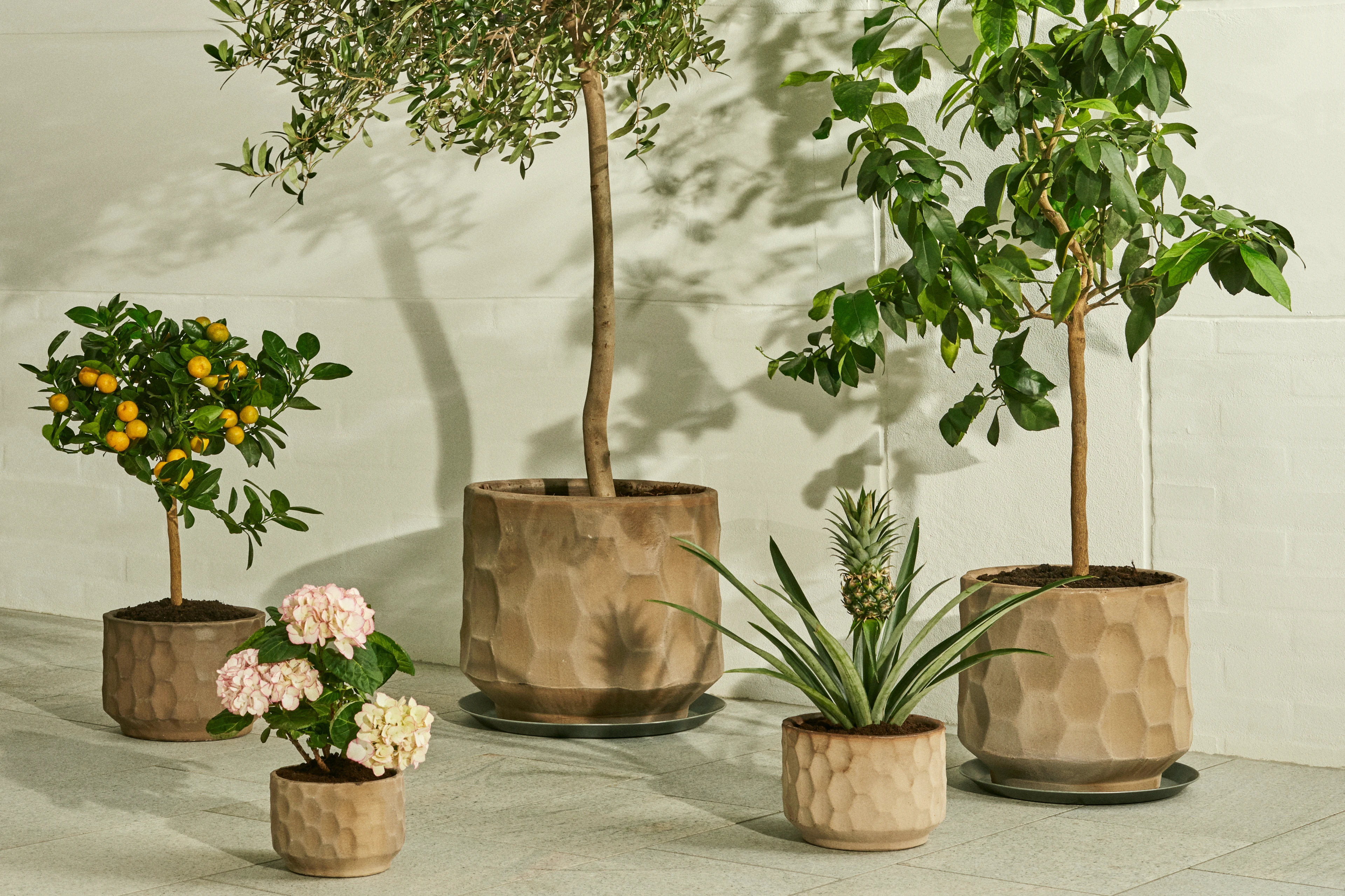 Blomkruka Ø16.5 cm från Kähler i färgen Ljus Sand, tillverkad av Keramik