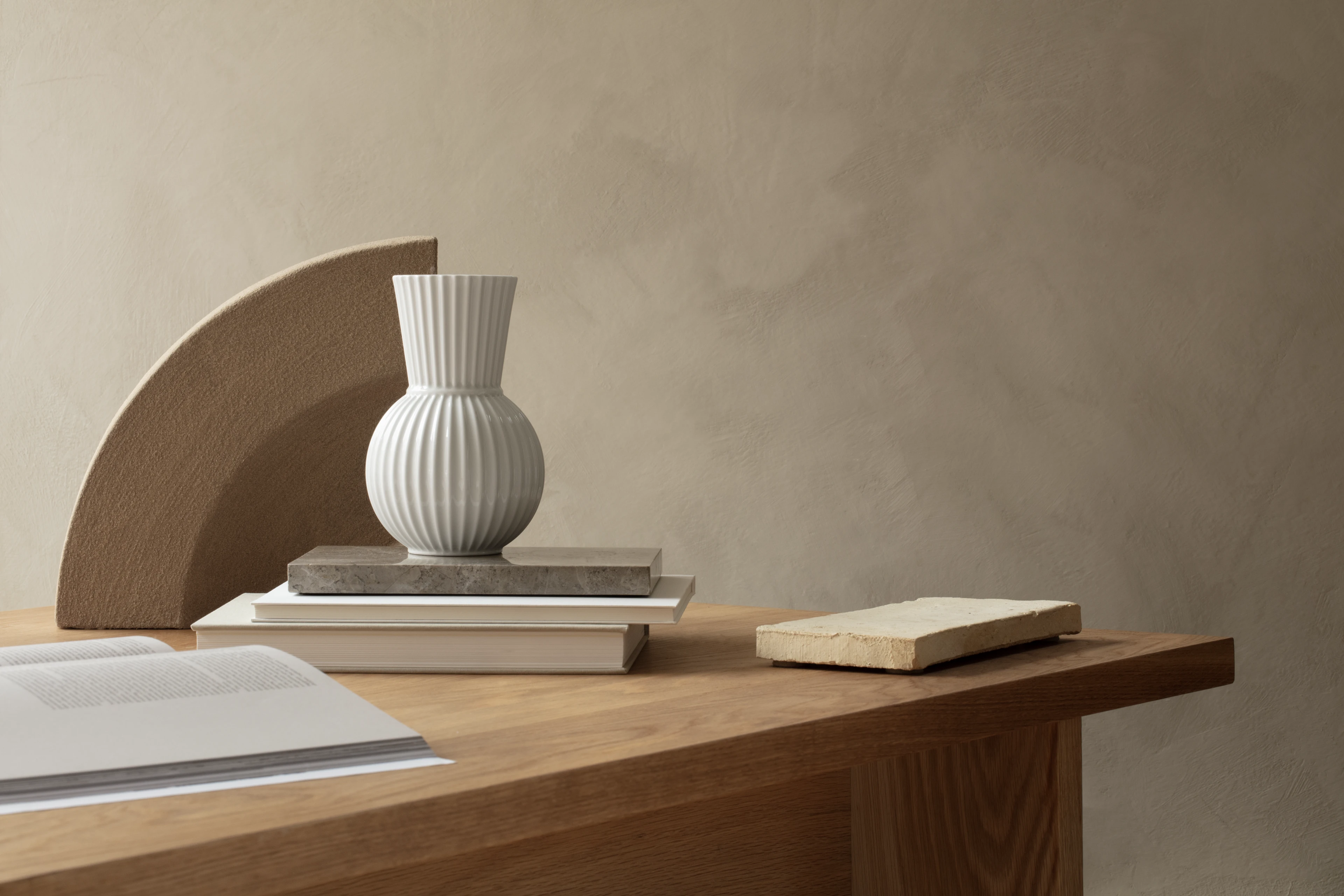 Vase H18 cm from Lyngby Porcelæn in White color, made of Ceramics