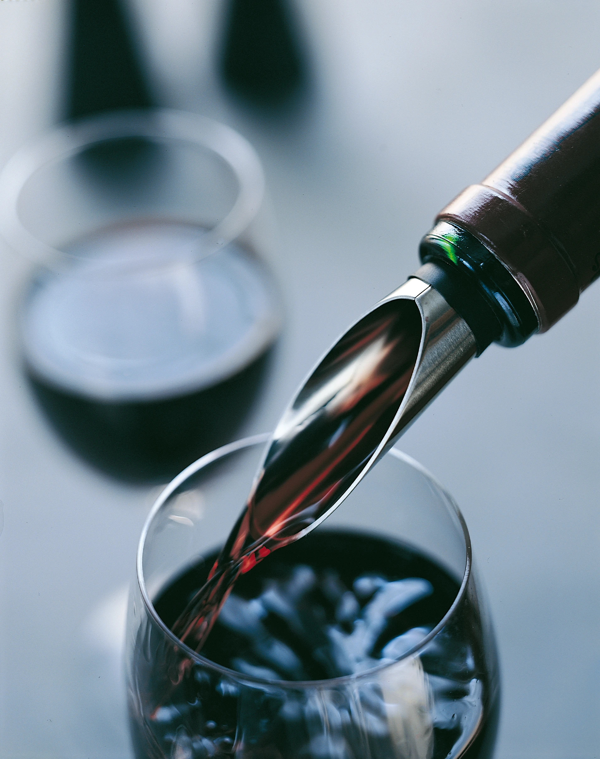 Gießaufsatz H8 cm von Rosendahl in der Farbe Schwarz/Stahl, hergestellt aus Metall