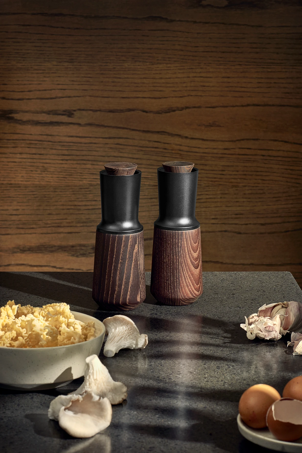 Kvarn H20 cm från Rosendahl i färgen Svart, tillverkad av Trä