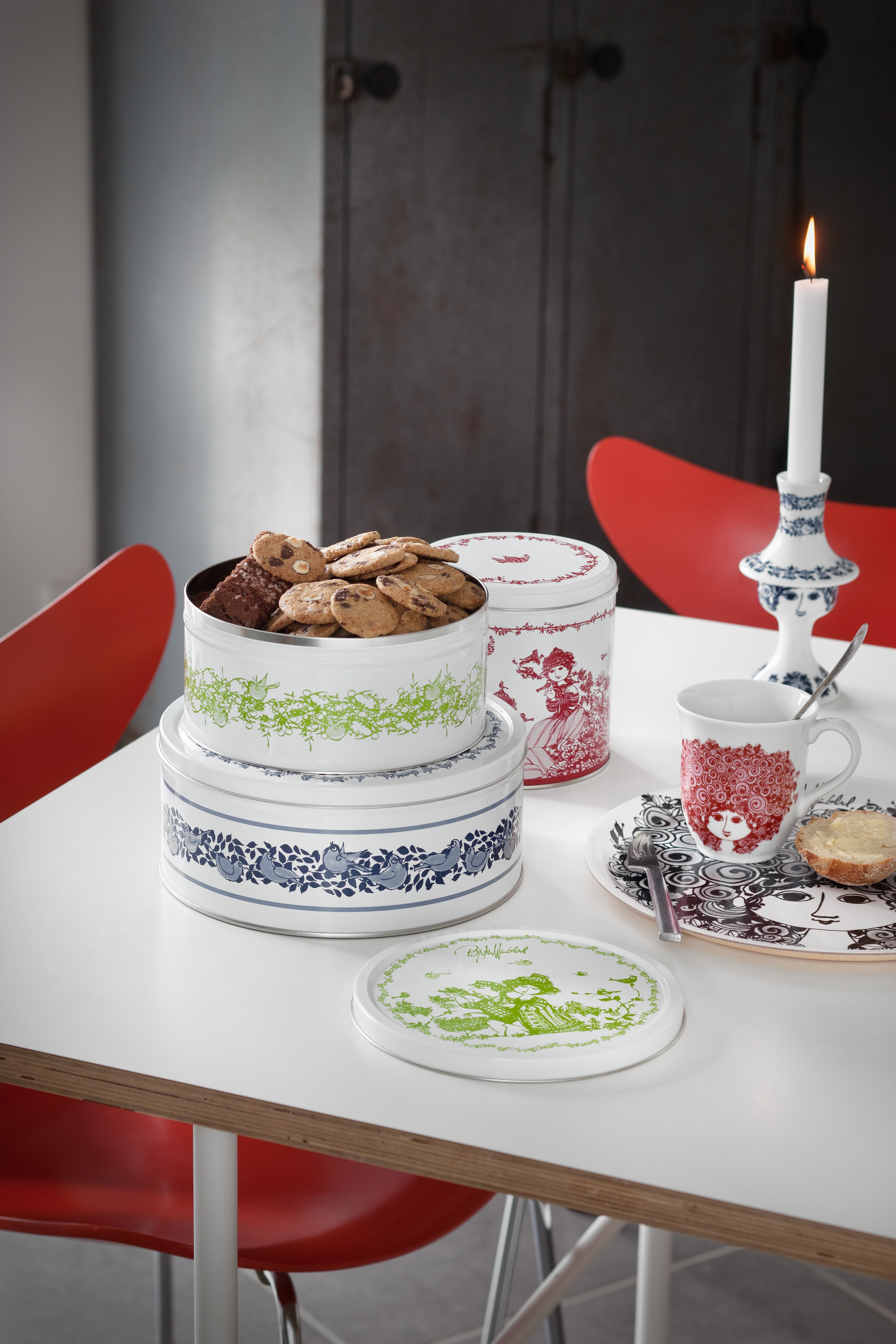 Burkar Ø23.5 cm 2 st. från Bjørn Wiinblad i färgen Grön, tillverkad av Metall