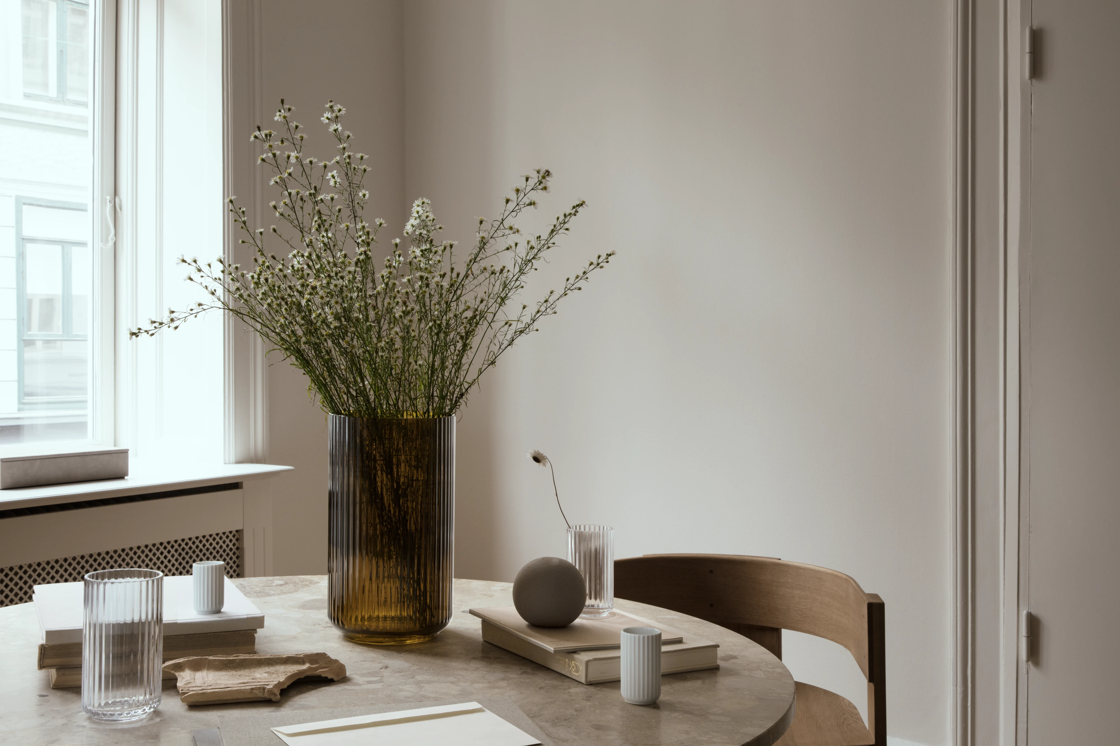 Vase H31 cm fra Lyngby Porcelæn i fargen Olivengrønn, laget av Glass