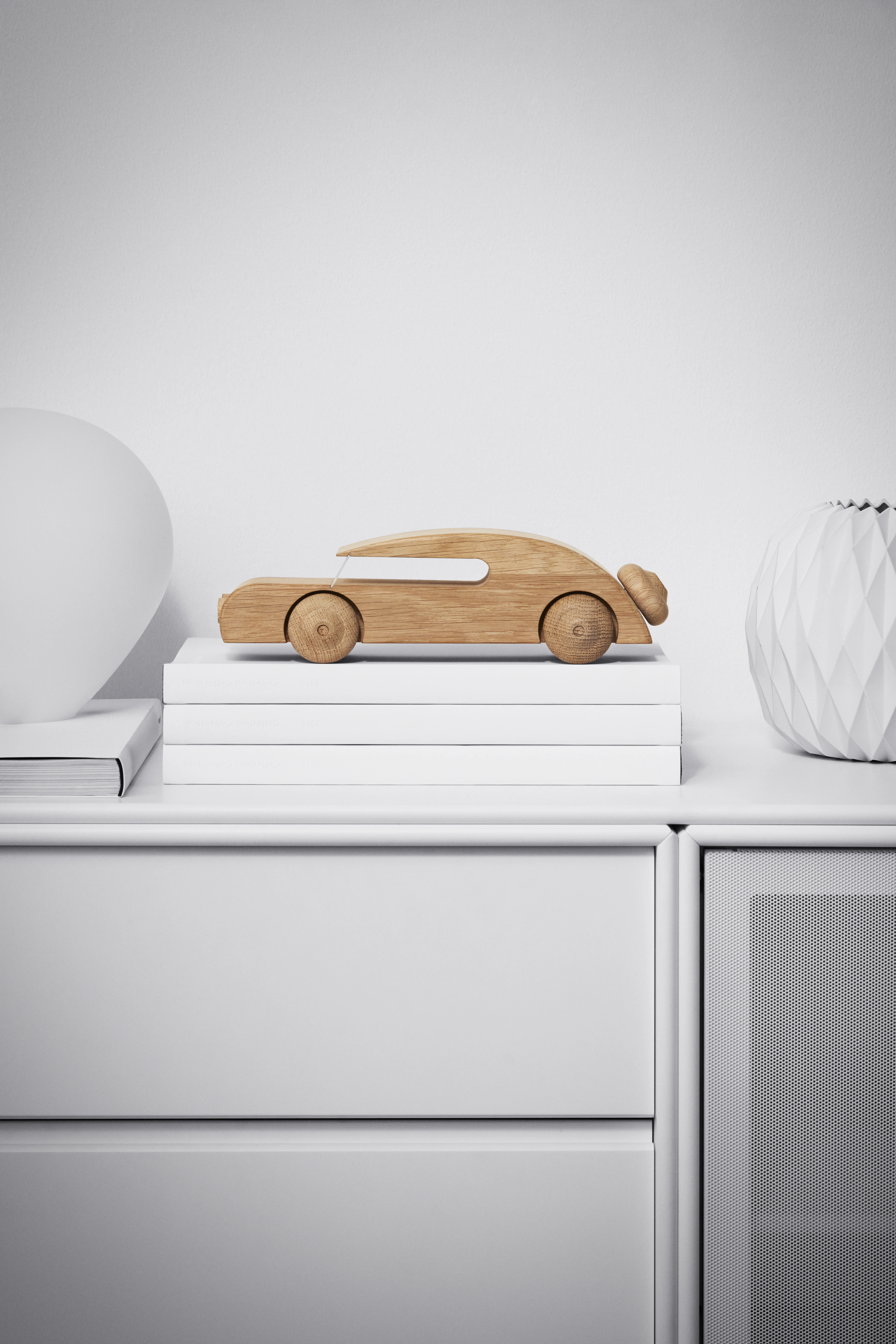 Sedan stor från Kay Bojesen i färgen Ek, tillverkad av Trä