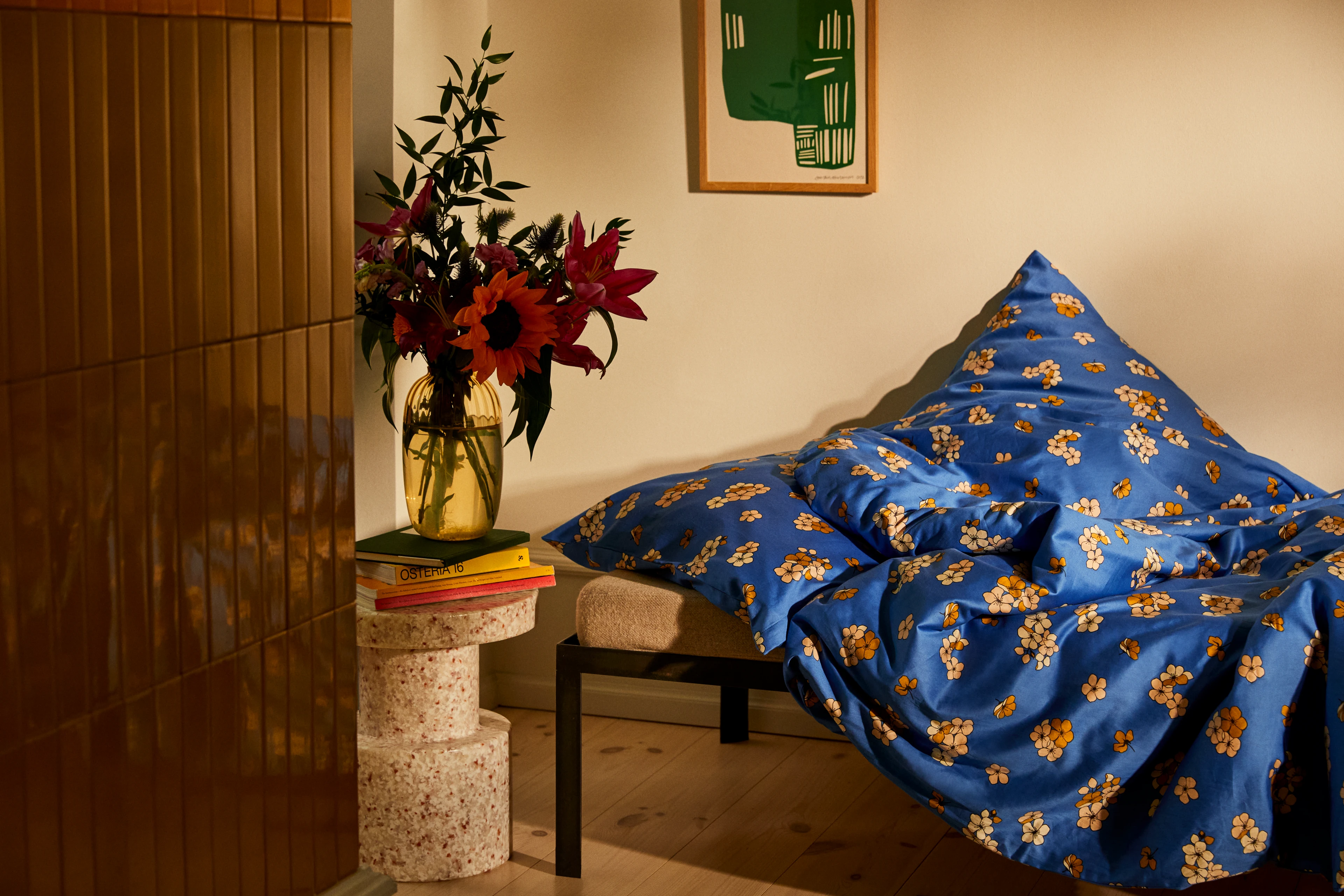 Bed linen 220x220 cm from JUNA in Blue color, made of Cotton sateen