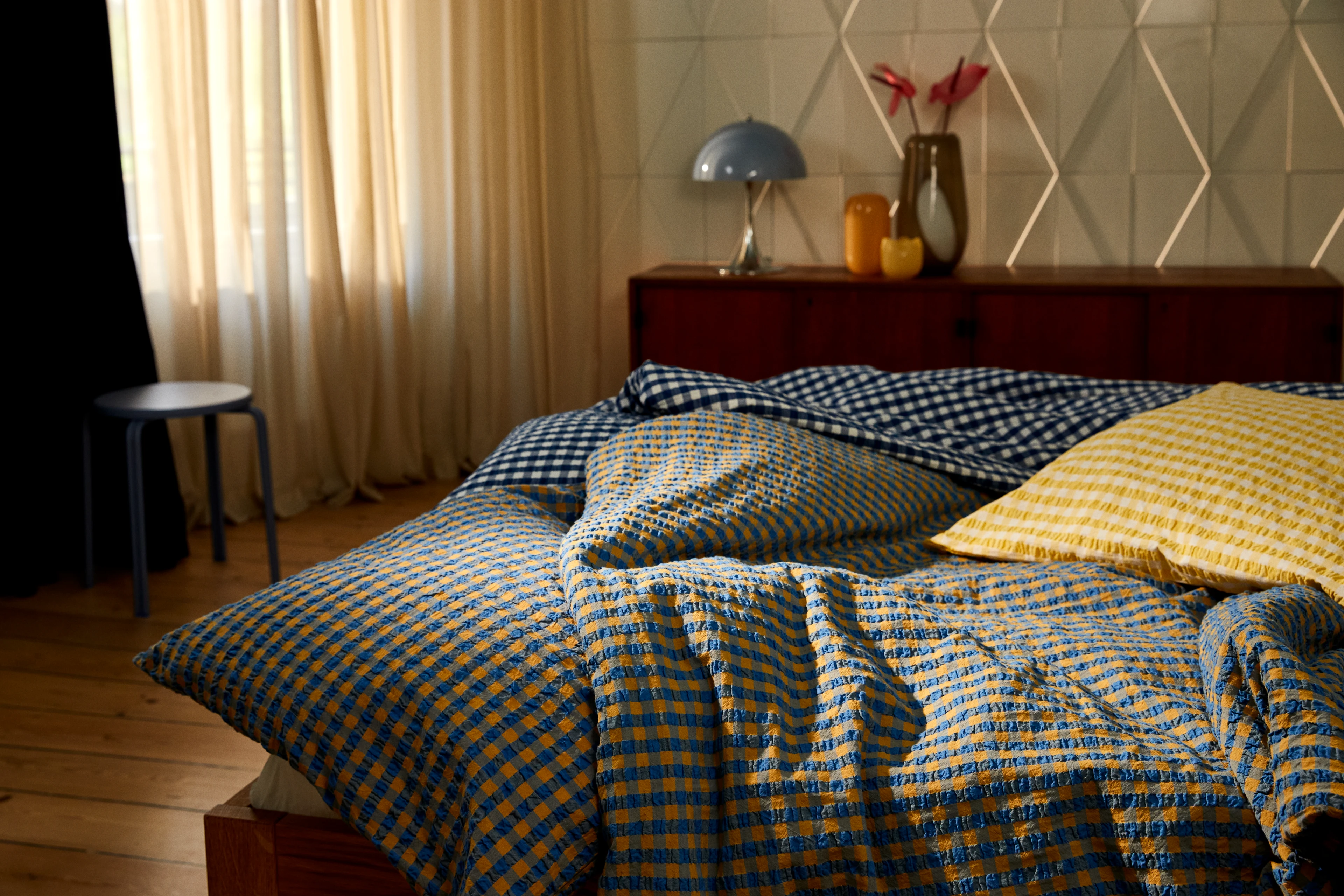 Bed linen 140x220 cm from JUNA in Blue/Ochre color, made of Cotton