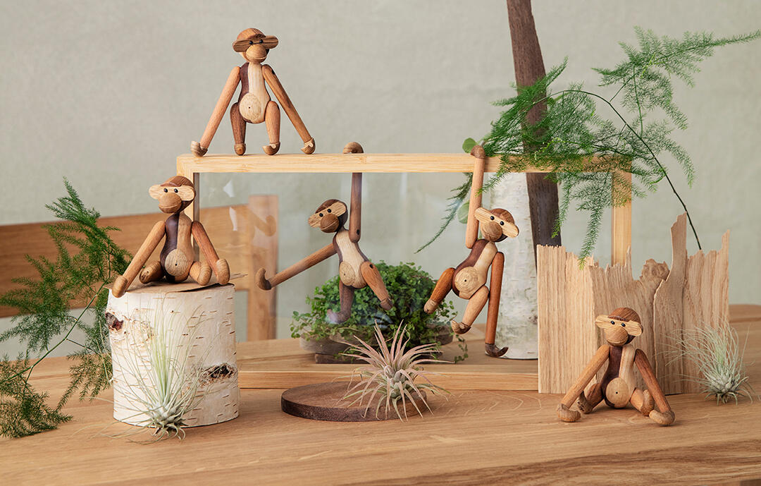 Fünf Affen aus recyceltem Holz von Kay Bojesen