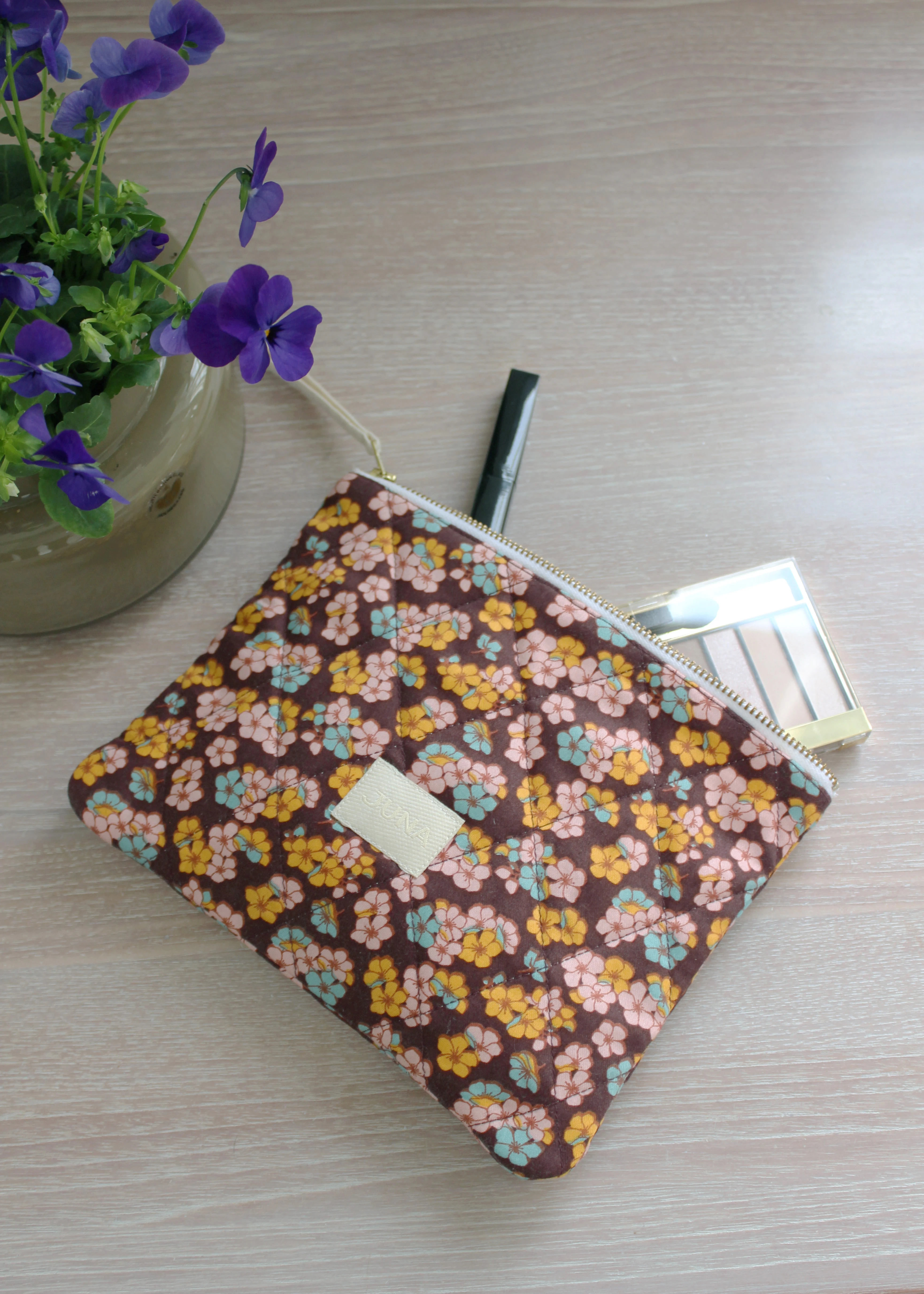 Dalila Toiletry bag 21x16 cm from JUNA in Chocolate color, made of Cotton