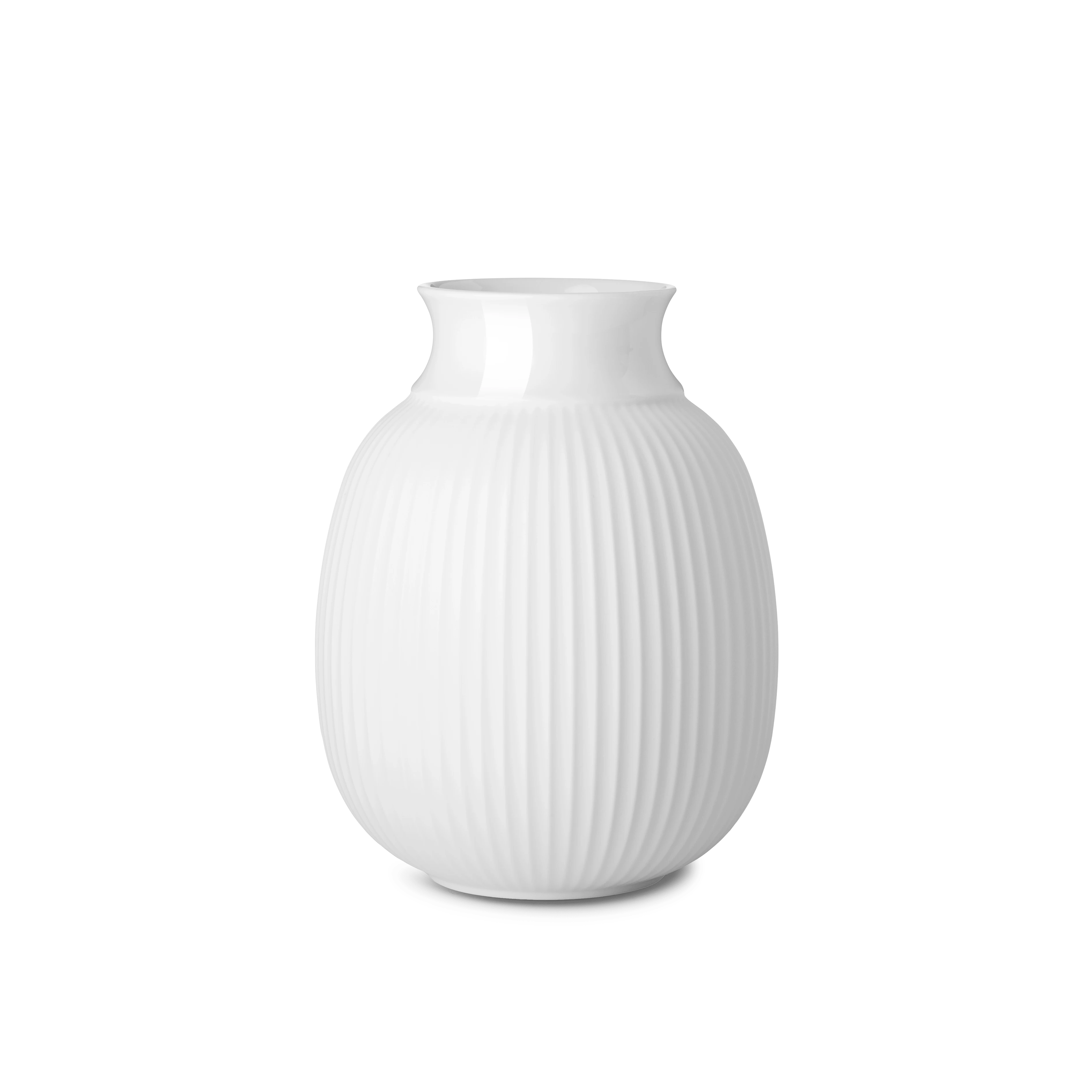 Vase H17.5 cm fra Lyngby Porcelæn i farven Hvid, lavet af Keramik