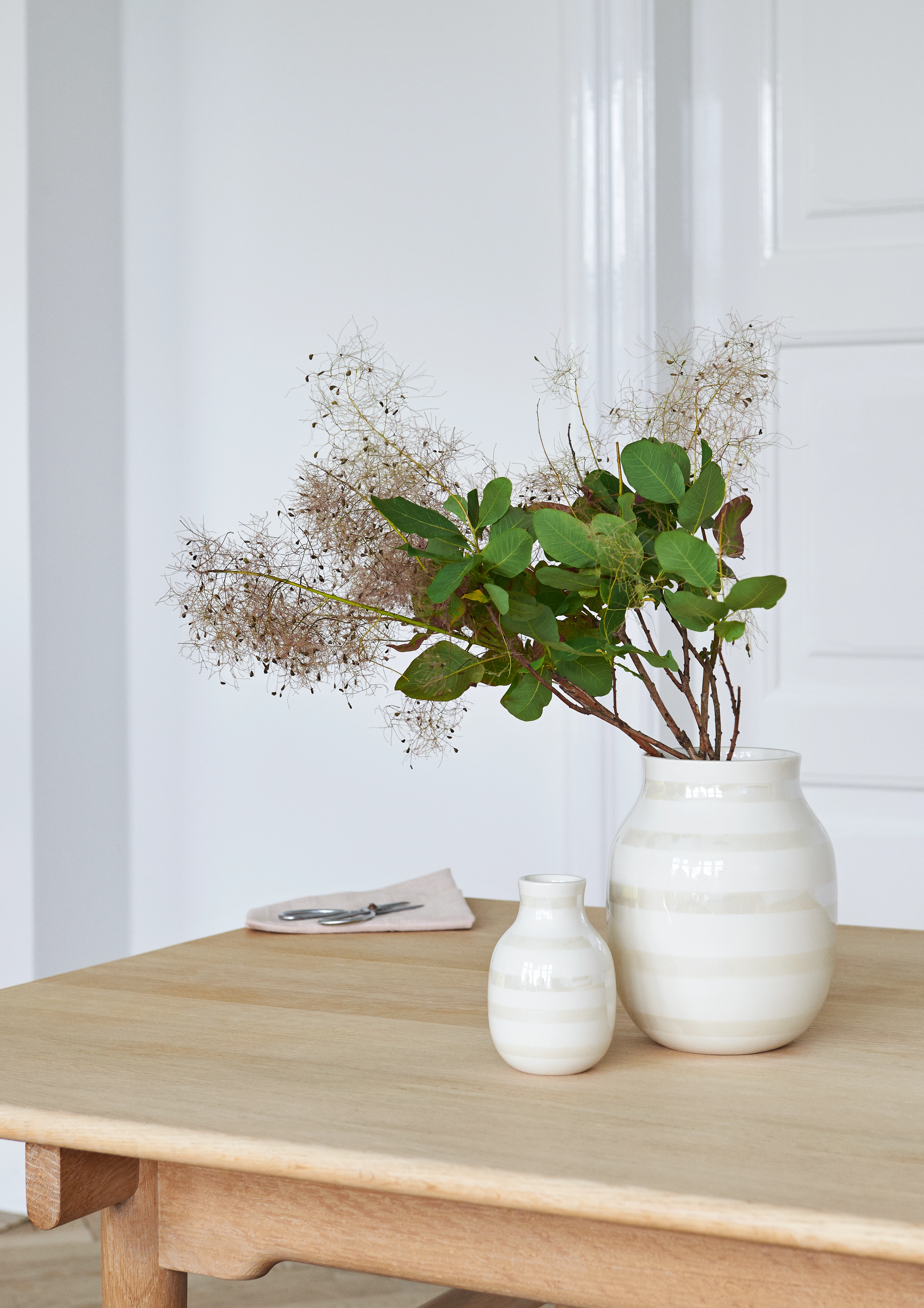 Vase H12.5 cm from Kähler  in Mother of pearl color, made of Ceramics