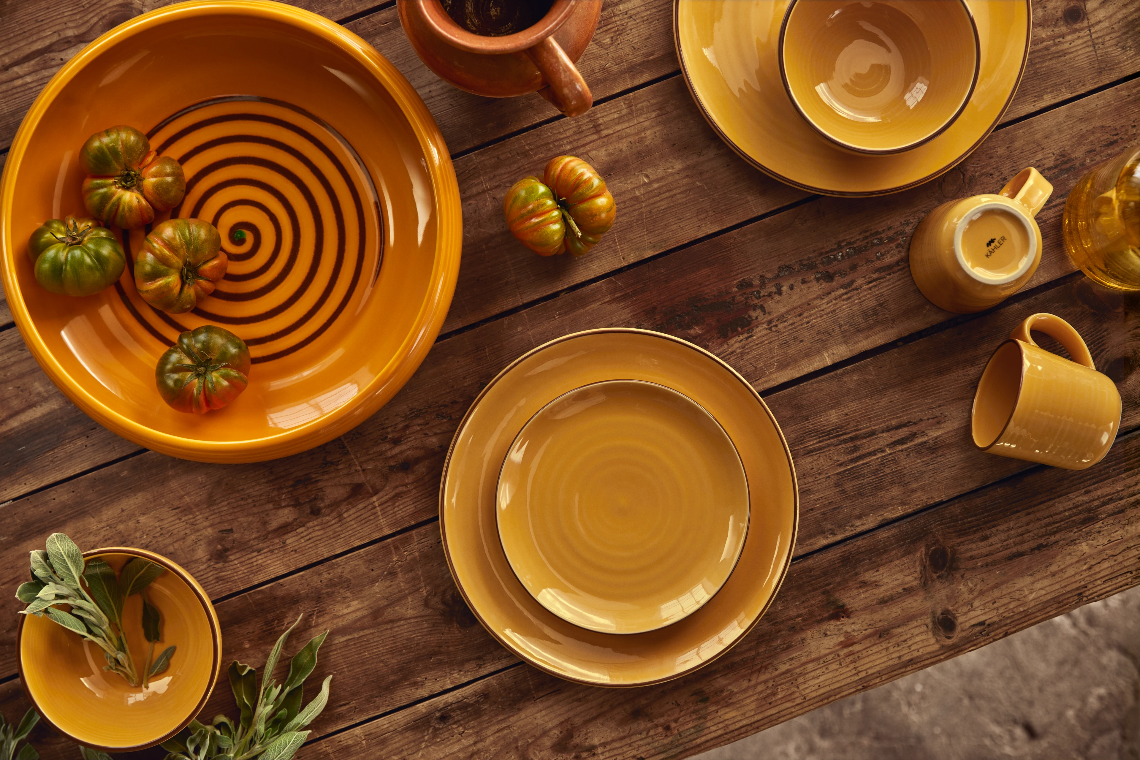 Tallerken Ø19 cm fra Kähler i farven Saffron yellow, lavet af Keramik