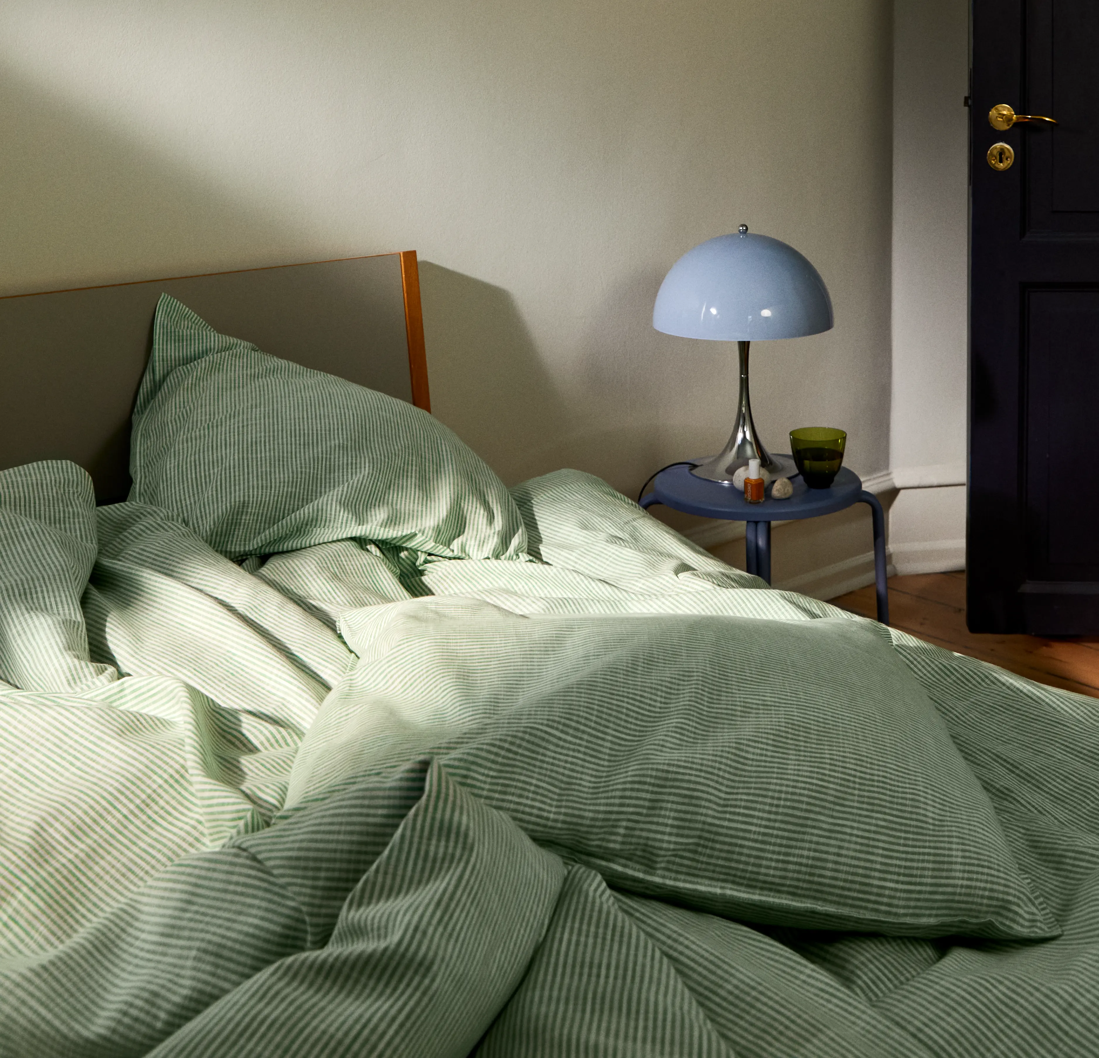 Juna Monochrome Lines sengetøj.