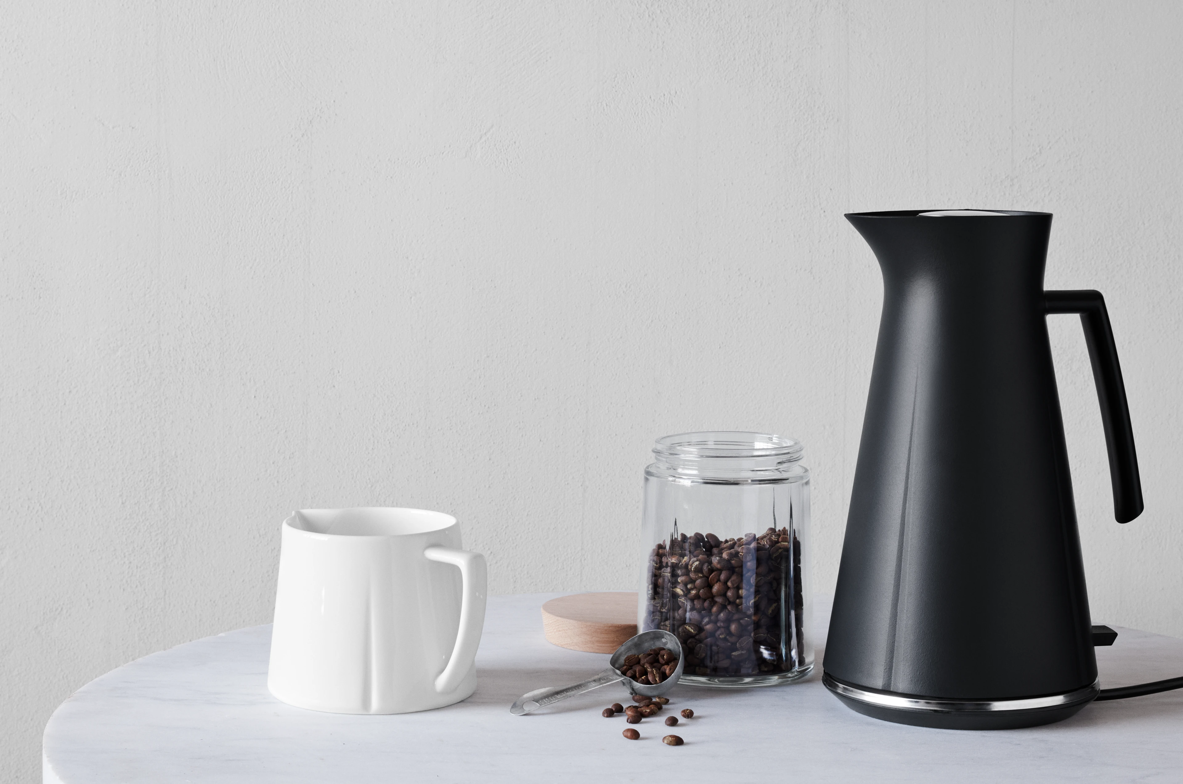 Wasserkocher 1,4 l von Rosendahl in der Farbe Schwarz/Stahl, hergestellt aus Kunststoff