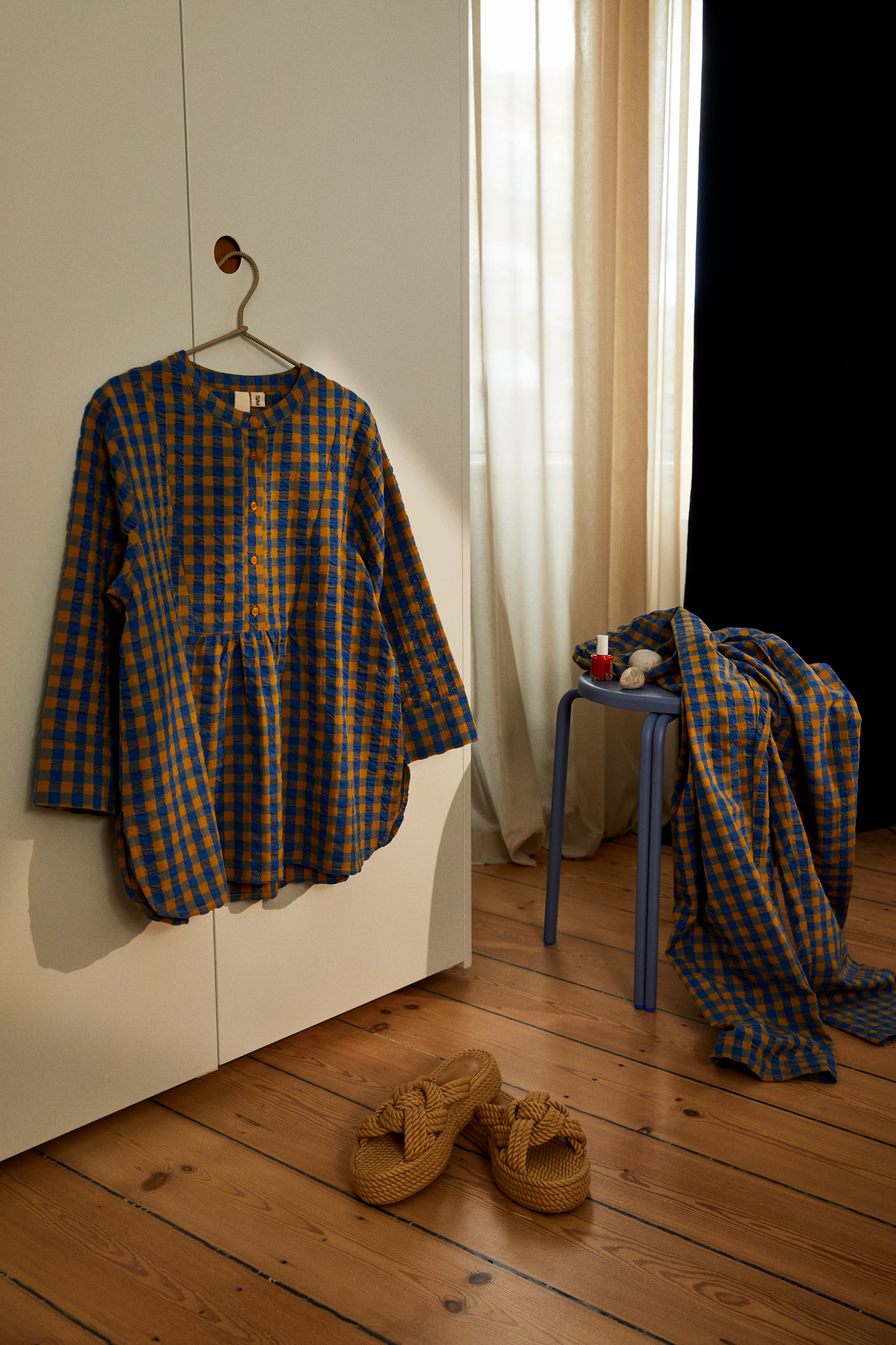 Irene shirt S/M from JUNA in Blue/Ochre color, made of Cotton