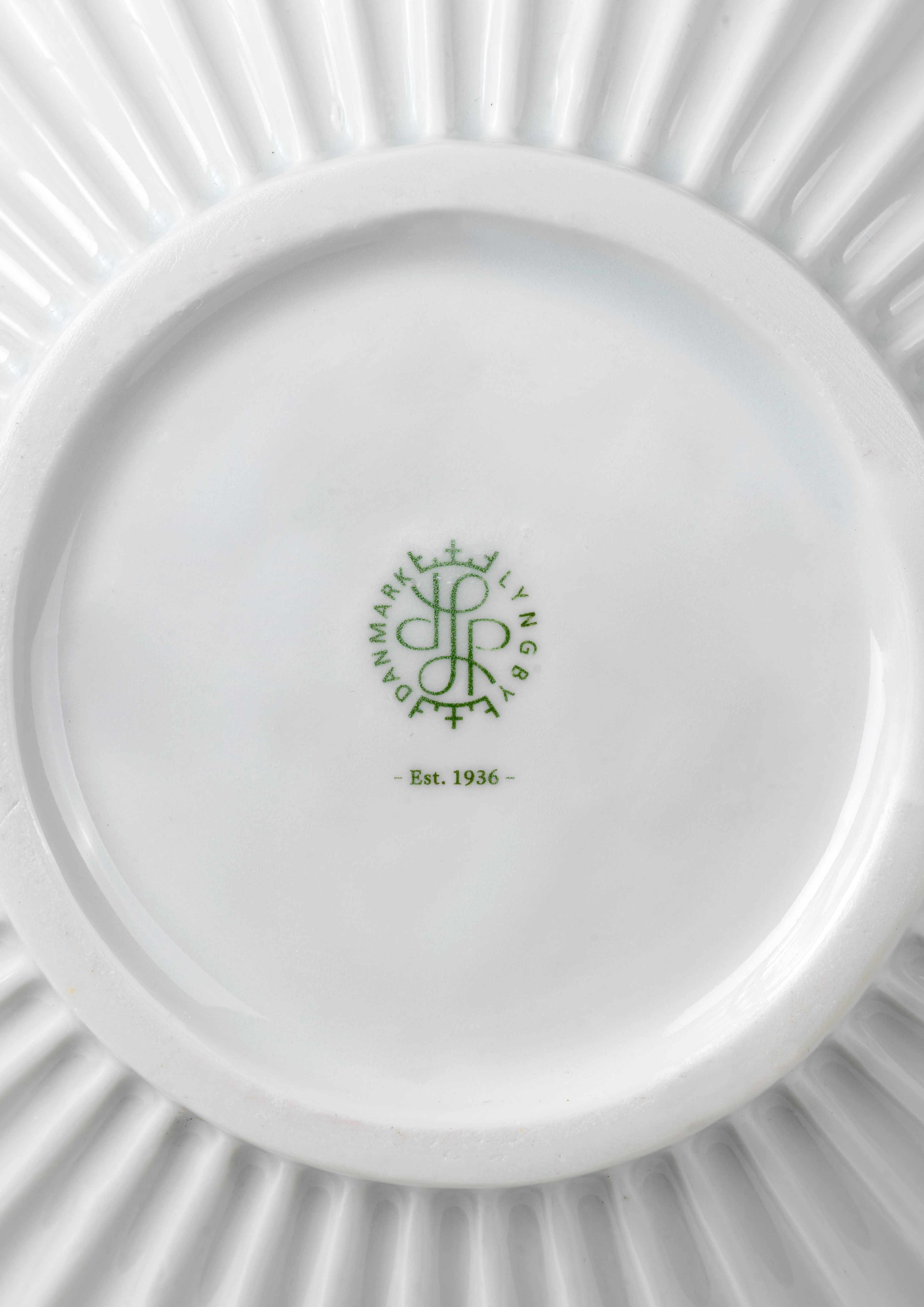 Kanna vas H27.5 cm från Lyngby Porcelæn i färgen Vit, tillverkad av Keramik