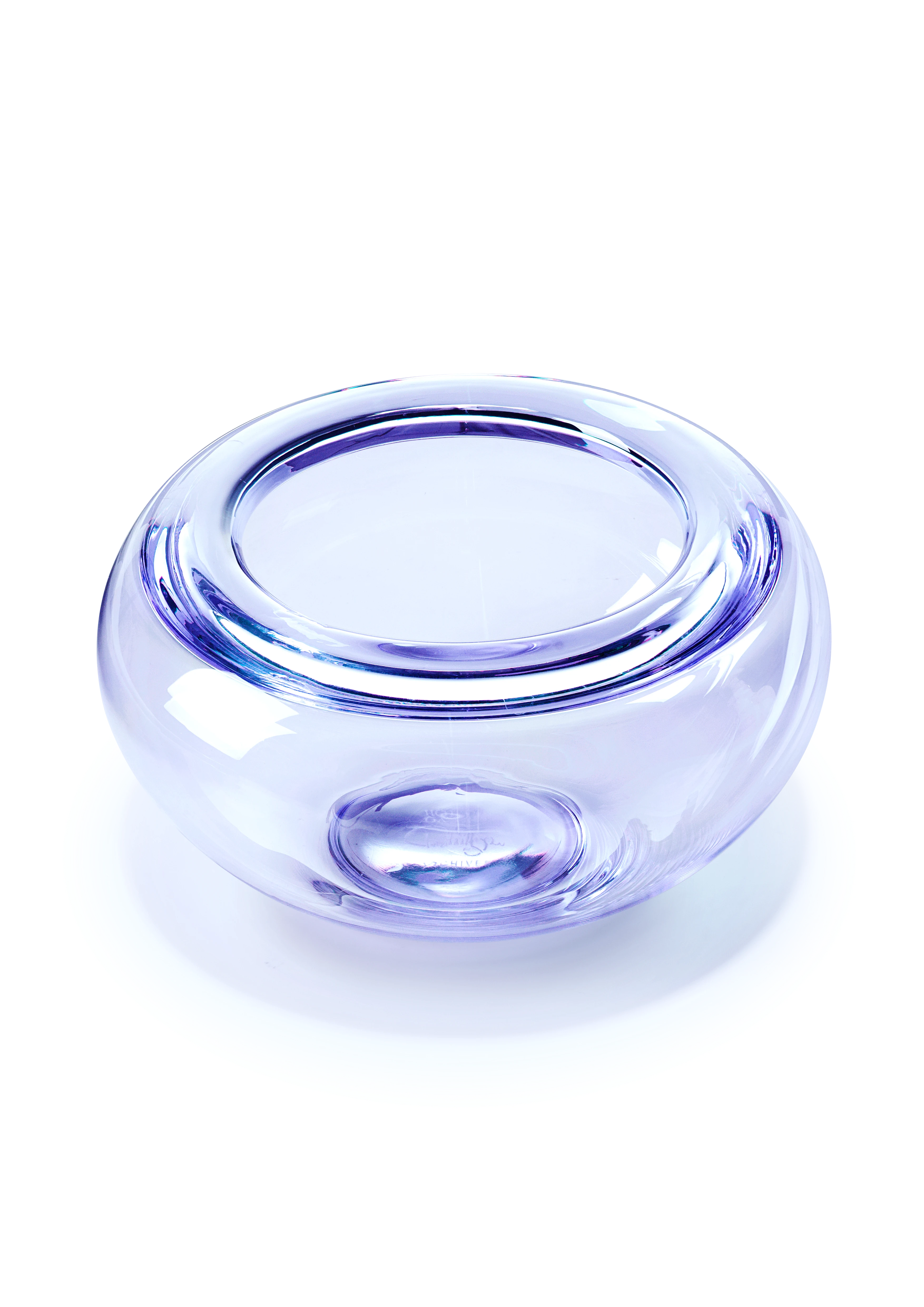 Bowl Ø19 cm from Holmegaard in Lavender color, made of Glass