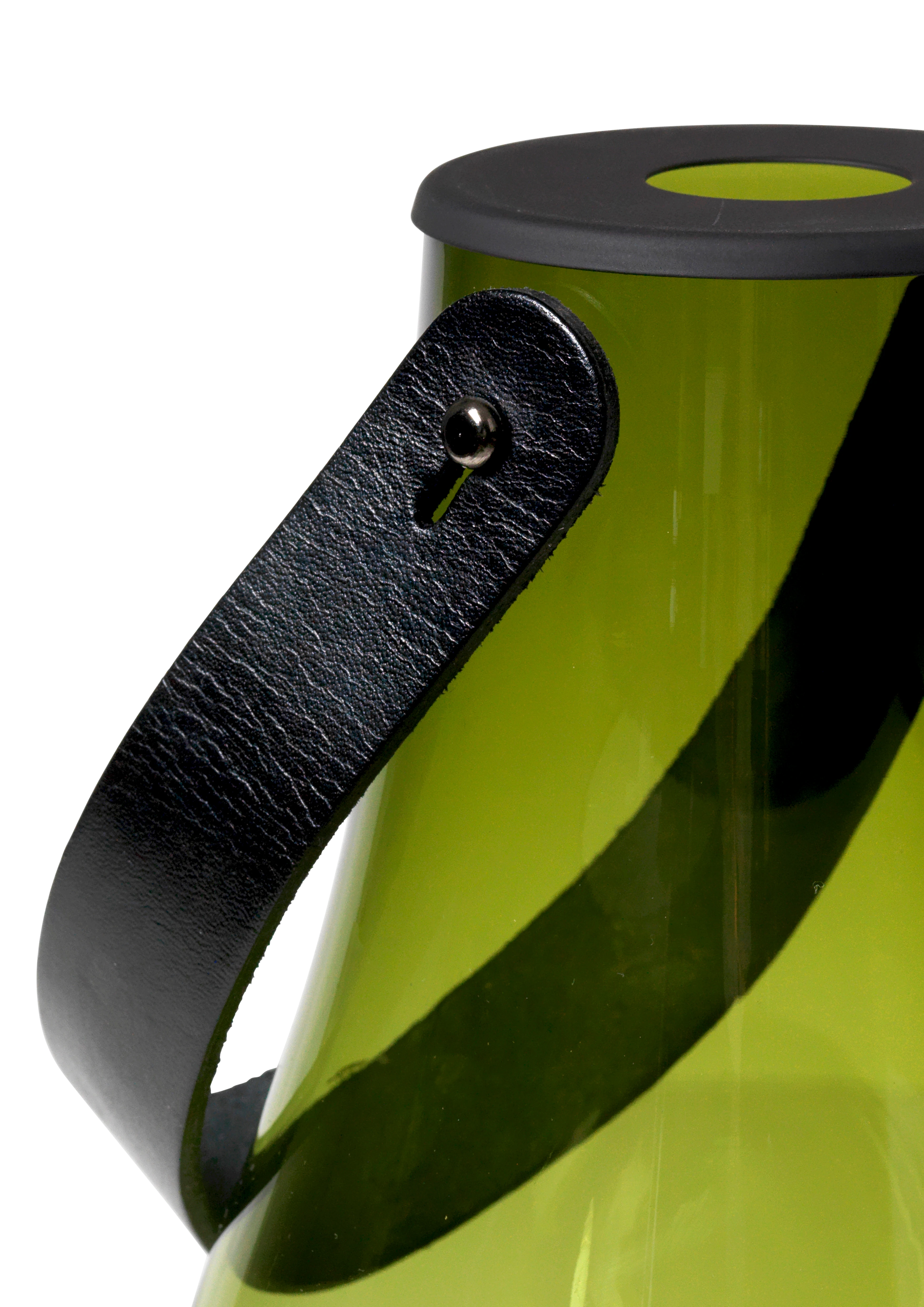 Laterne H29 cm von Holmegaard in der Farbe Olivgrün, hergestellt aus Glas