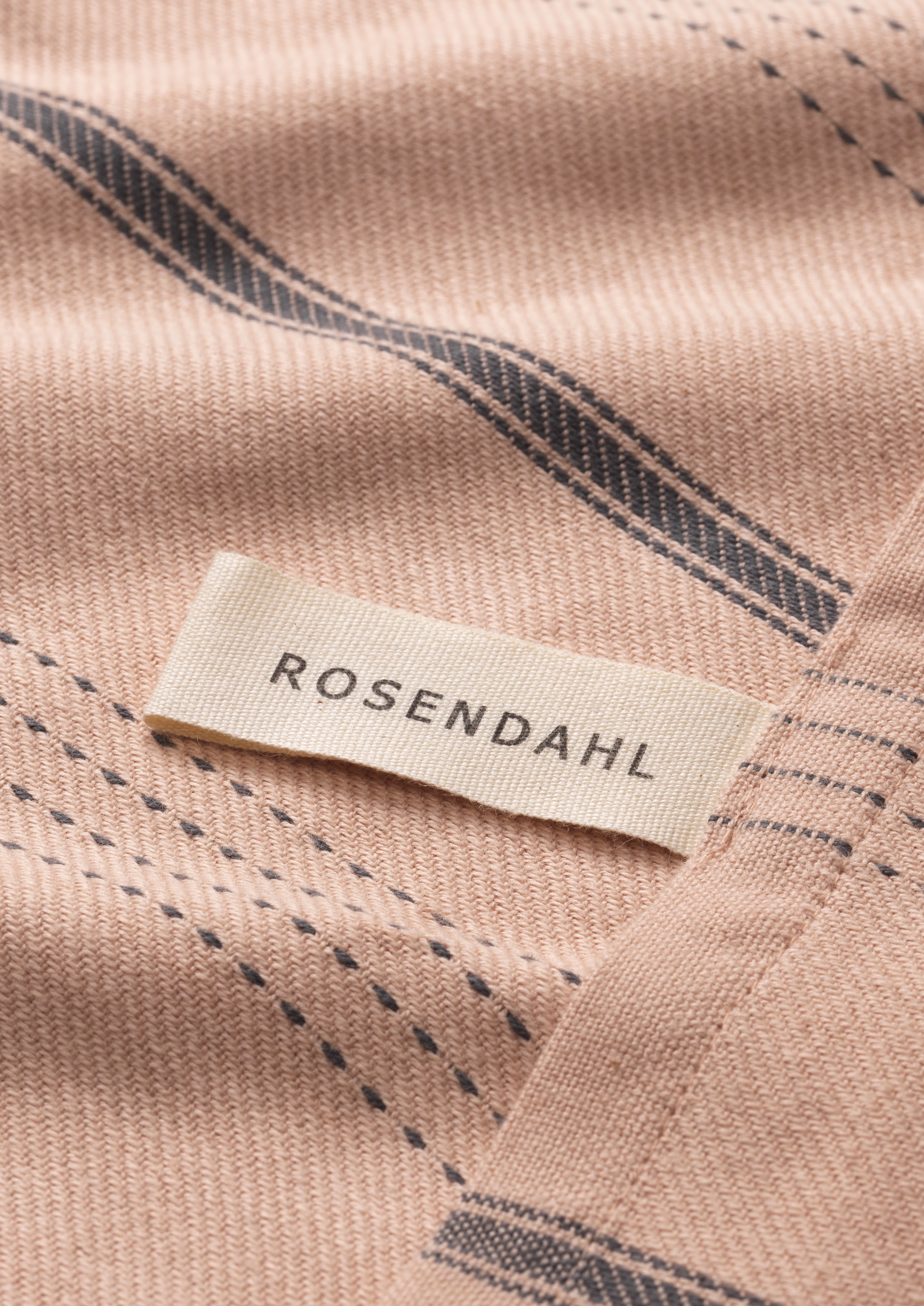 Beta Kökshandduk 50x70 cm från Rosendahl i färgen Blush, tillverkad av Bomull