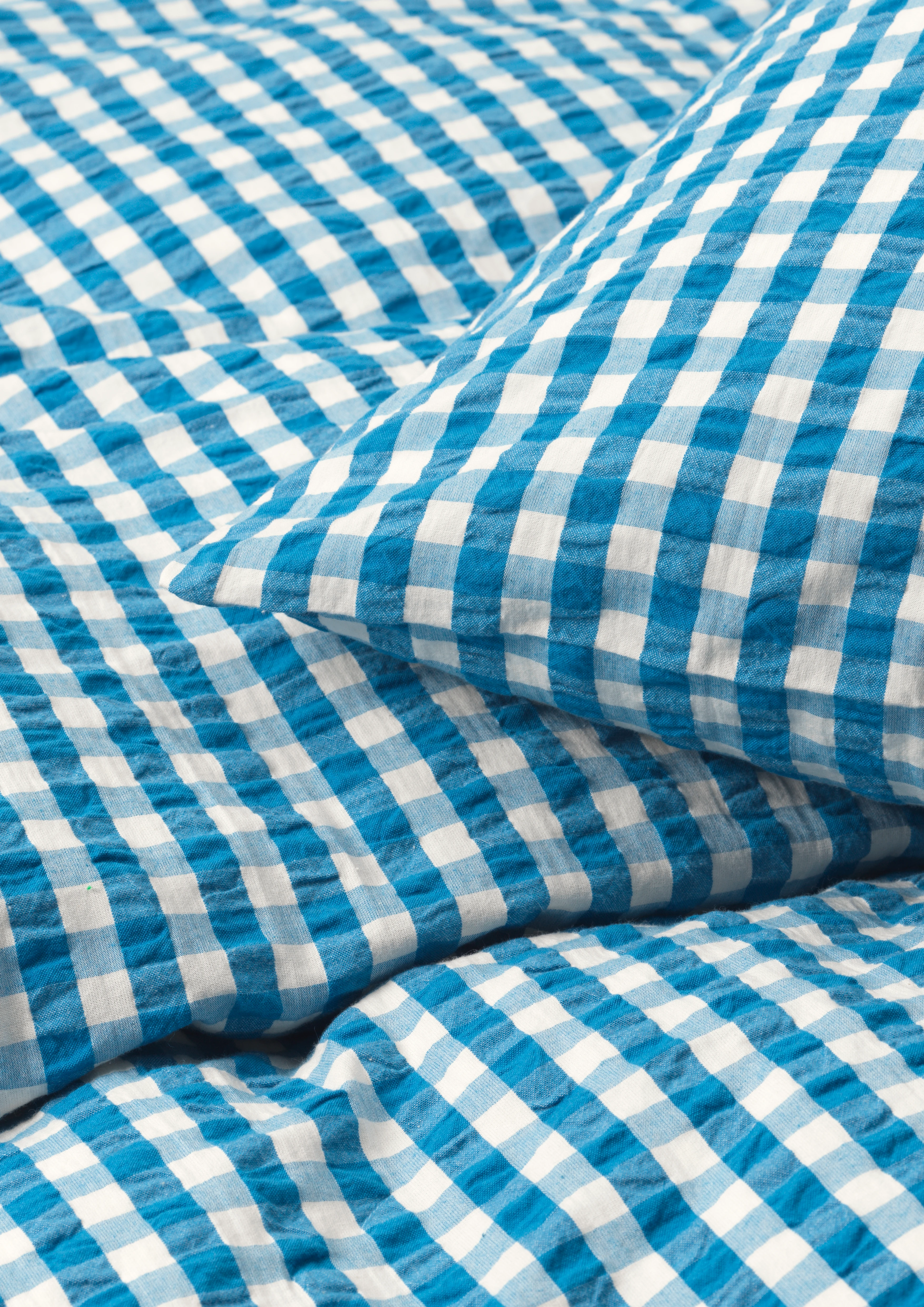 Bettwäsche 140x220 cm von JUNA in der Farbe Blau/Birke, hergestellt aus Baumwolle