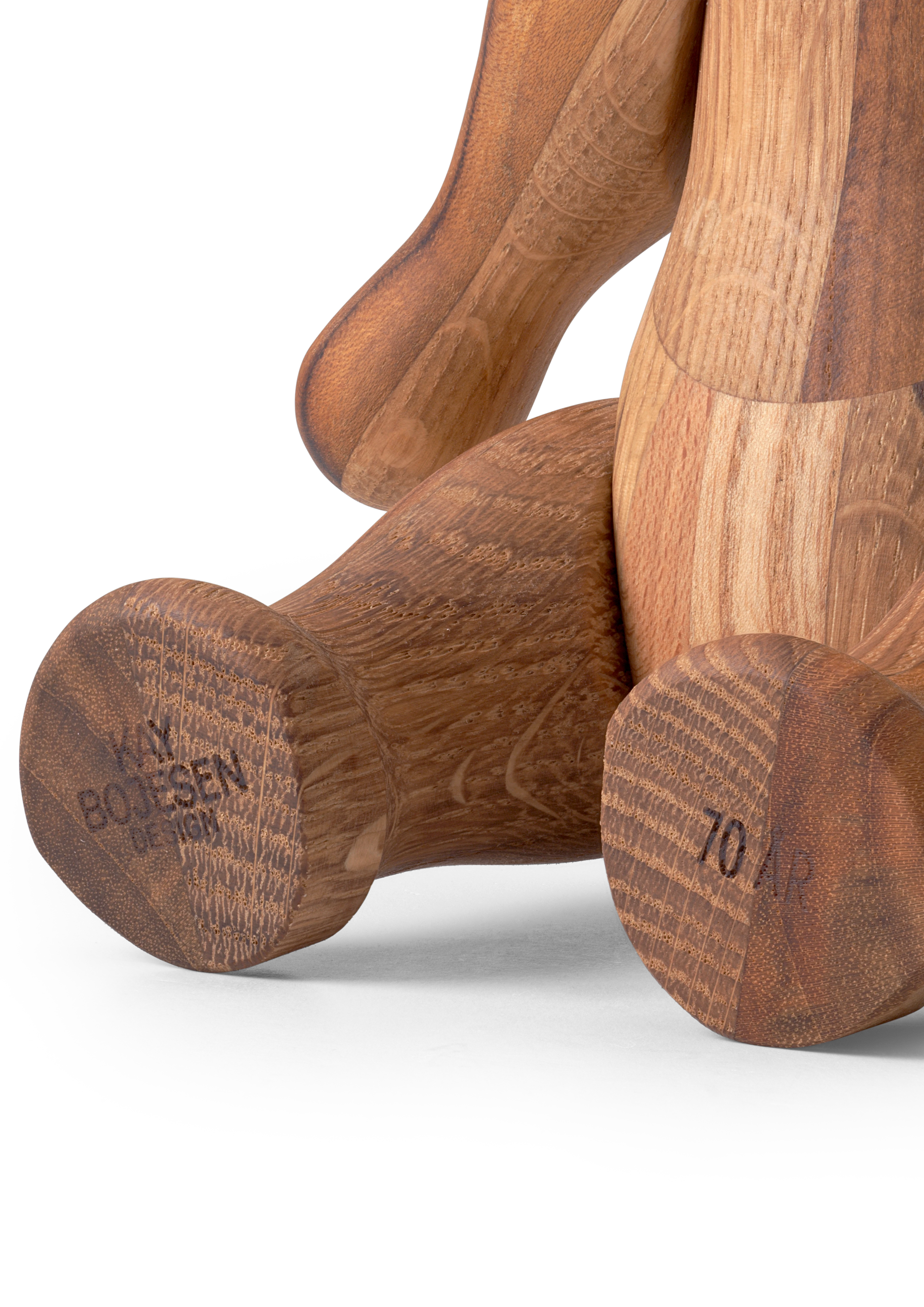 Reworked Anniversary Bjørn medium fra Kay Bojesen i fargen Mixed wood, laget av Tre