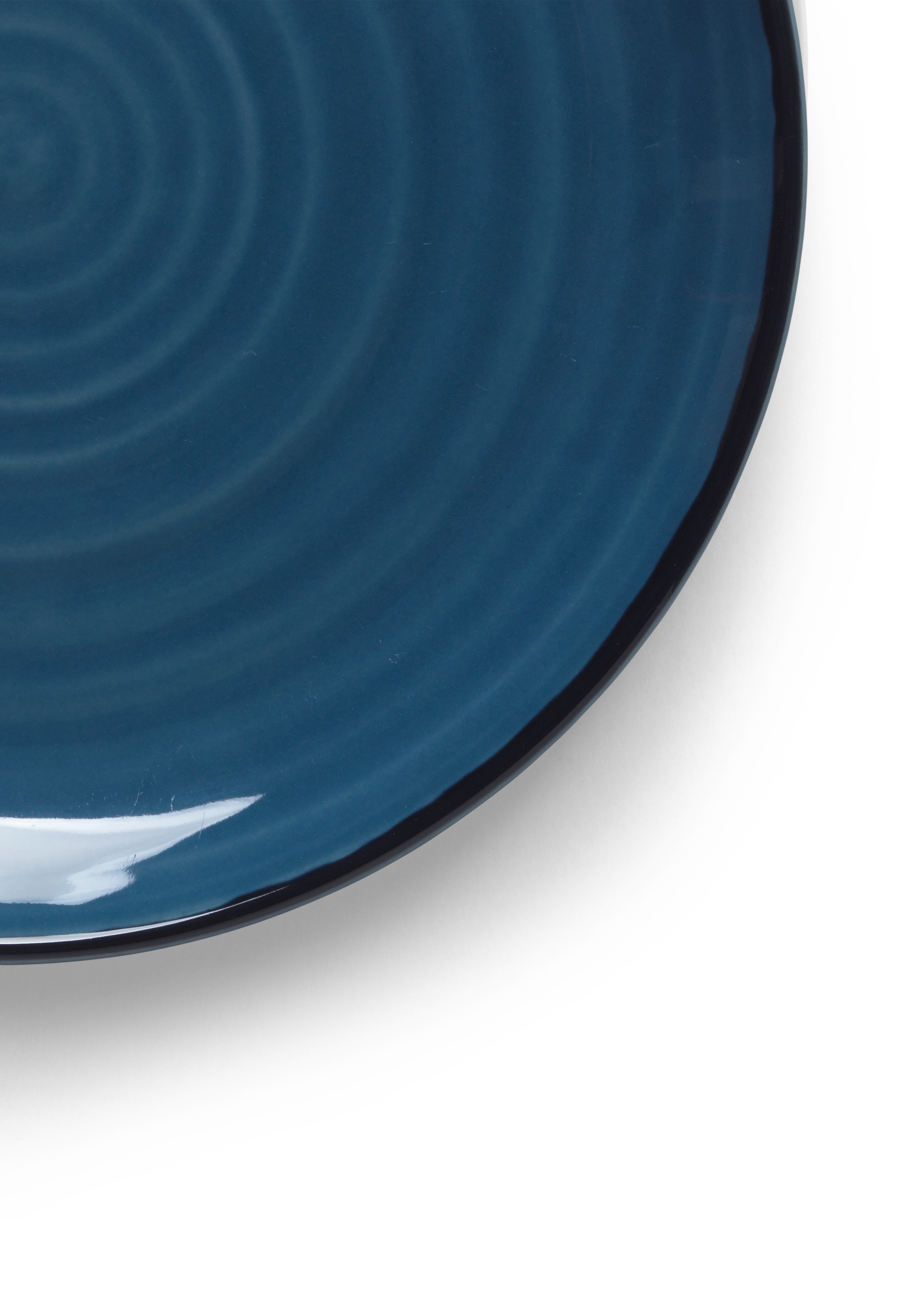 Tallrik Ø19 cm från Kähler i färgen Berry blue, tillverkad av Keramik