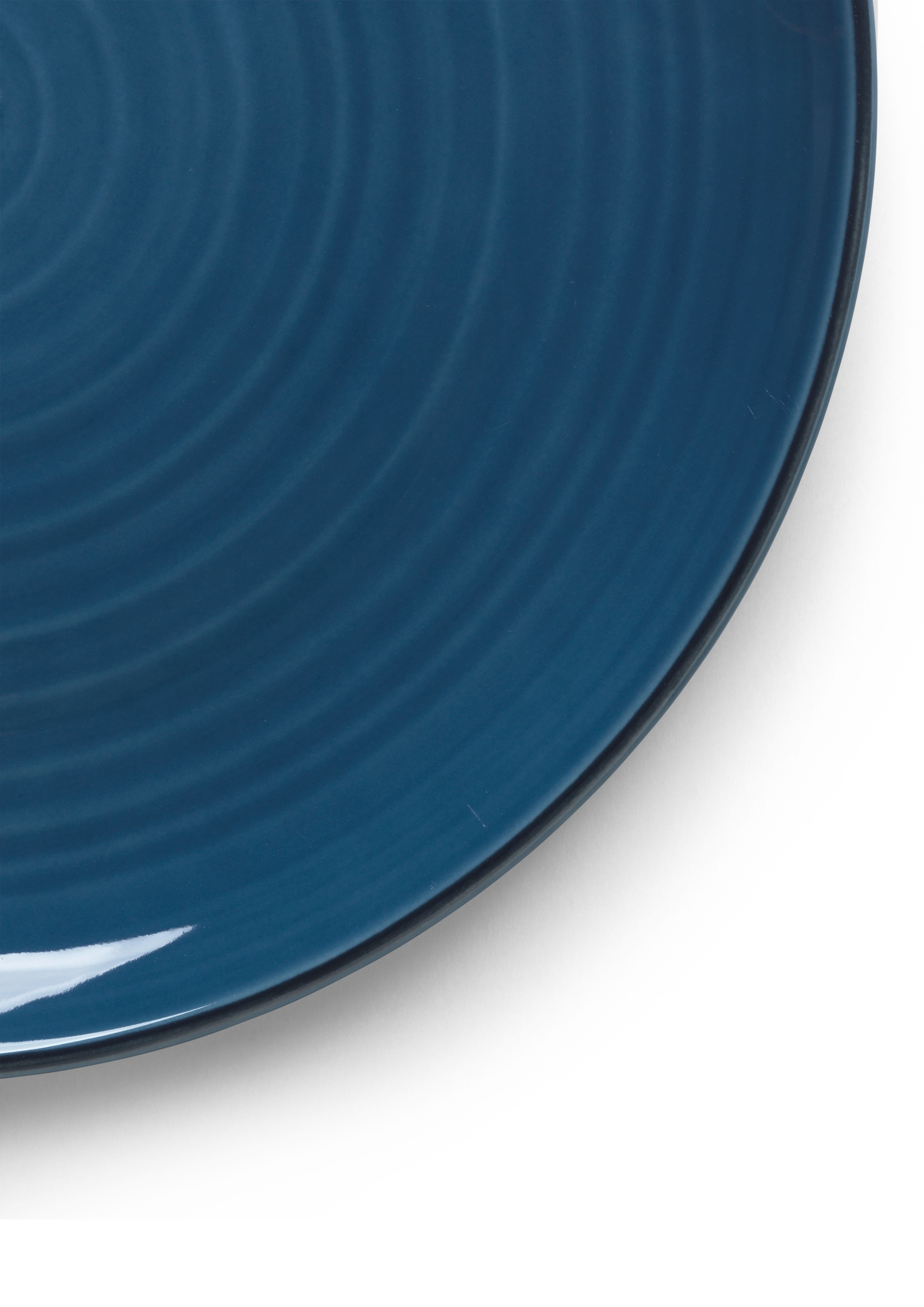 Plate Ø27 cm from Kähler in Berry blue color, made of Ceramics