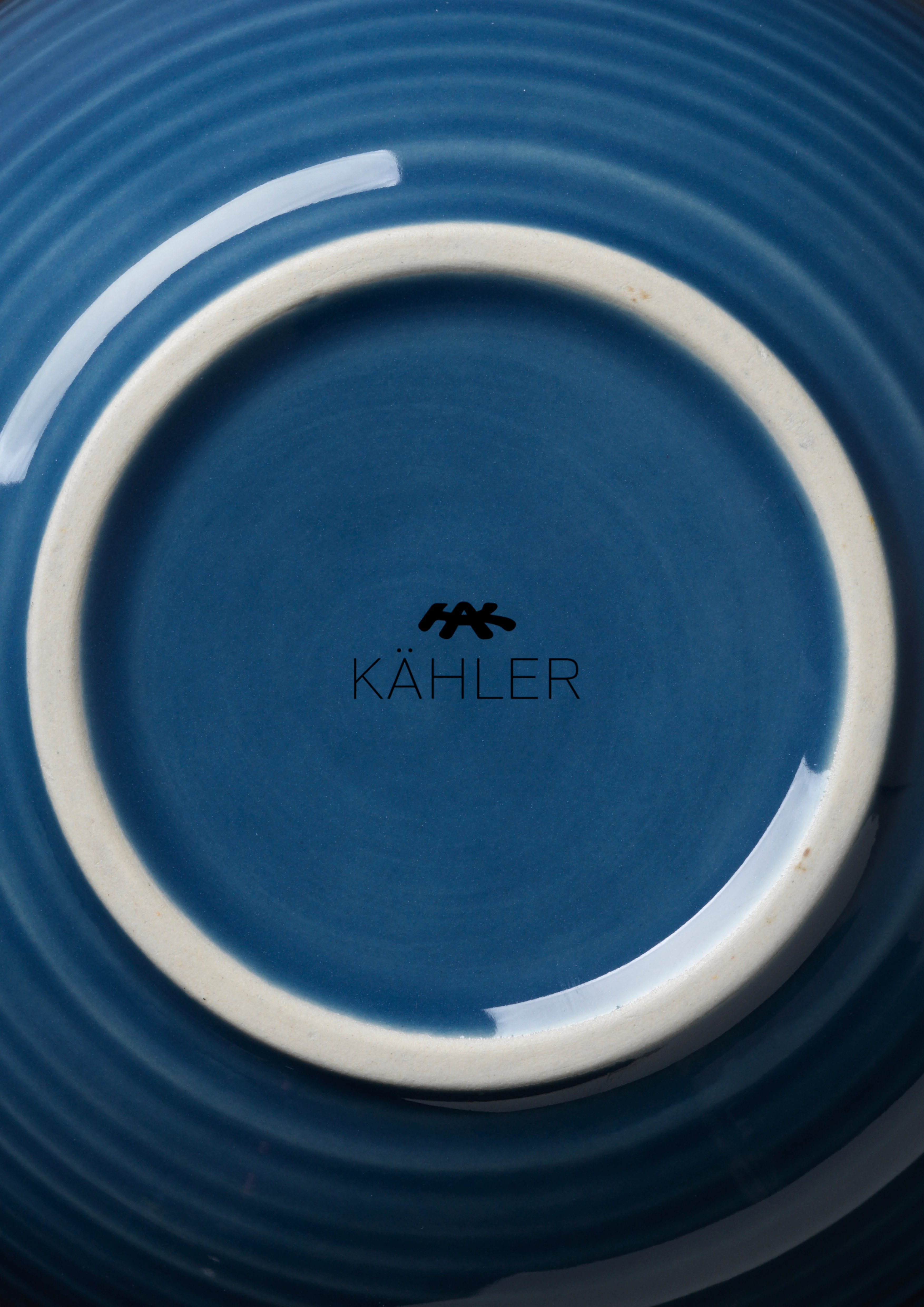 Skål Ø15 cm fra Kähler i farven Berry blue, lavet af Keramik