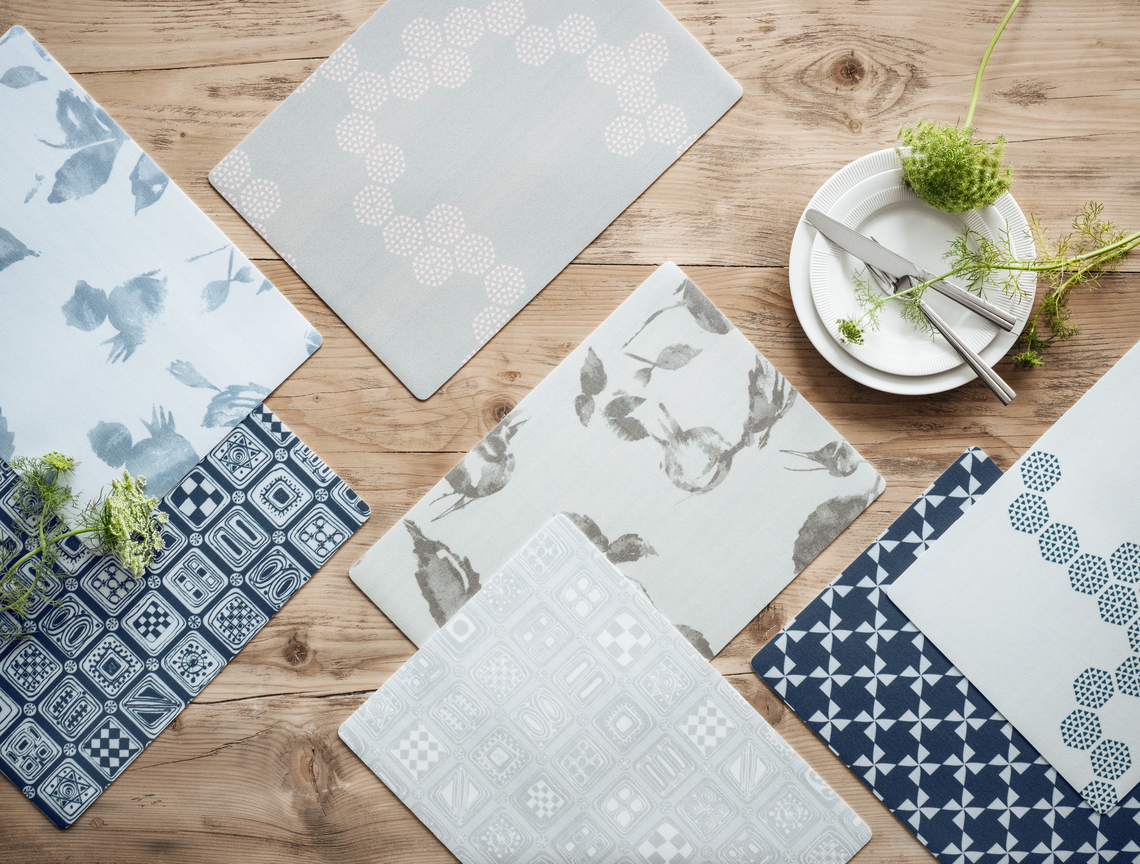 Place mat 43x30 cm from JUNA in Blue color, made of Cotton blend