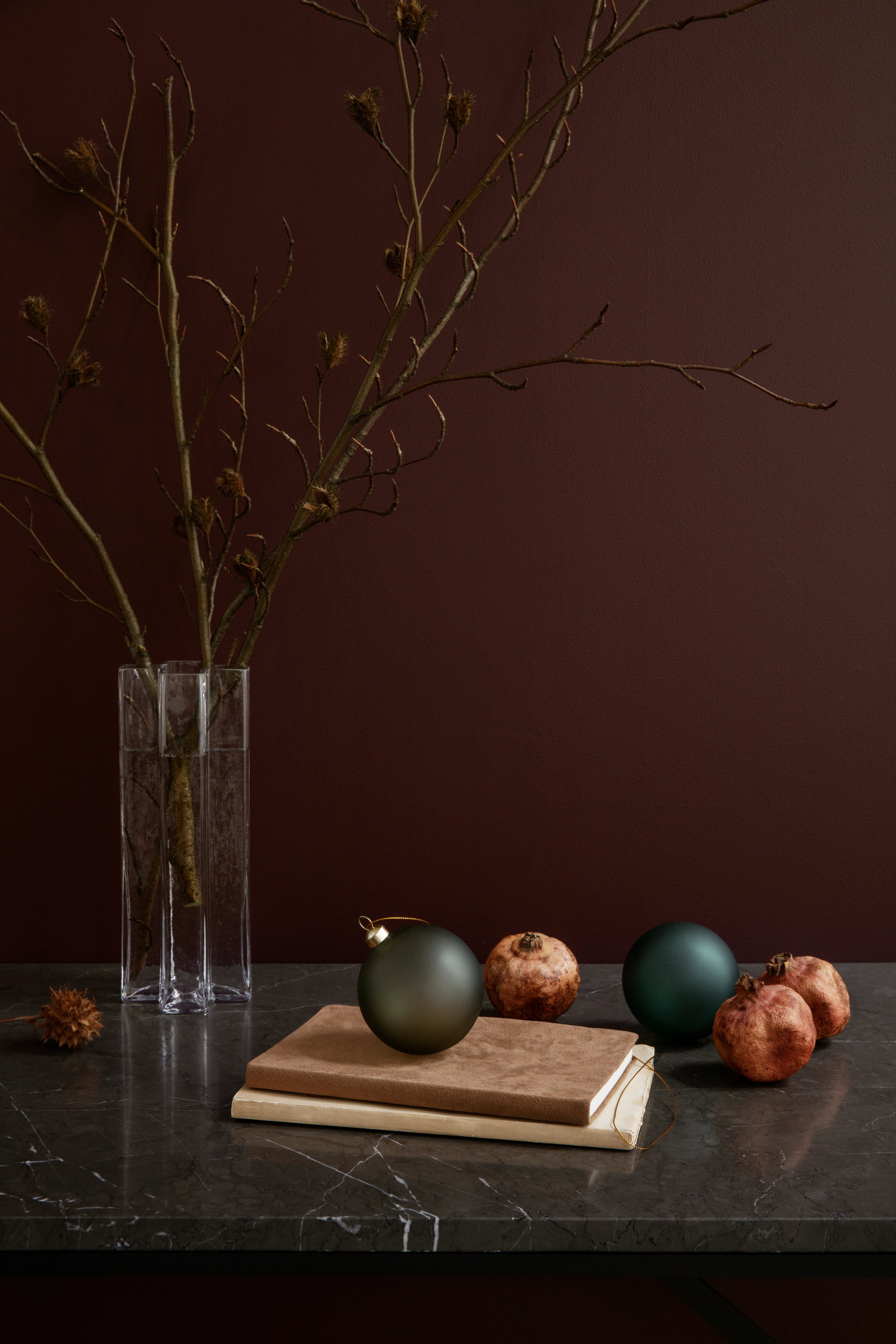 Bauble Ø8 cm from Holmegaard in Dark green color, made of Glass