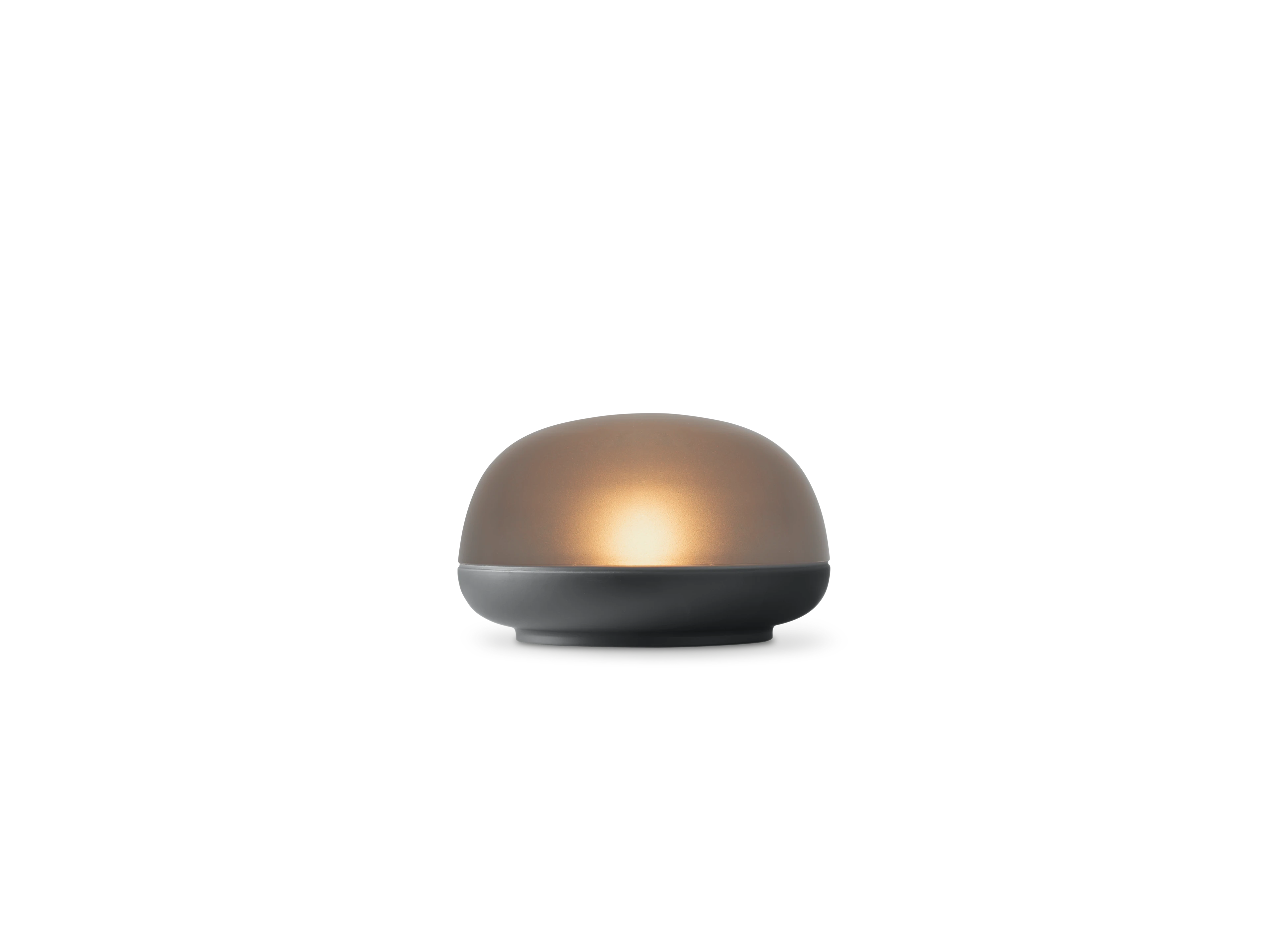 LED Ø11 cm fra Rosendahl i fargen Smoke, laget av Glass