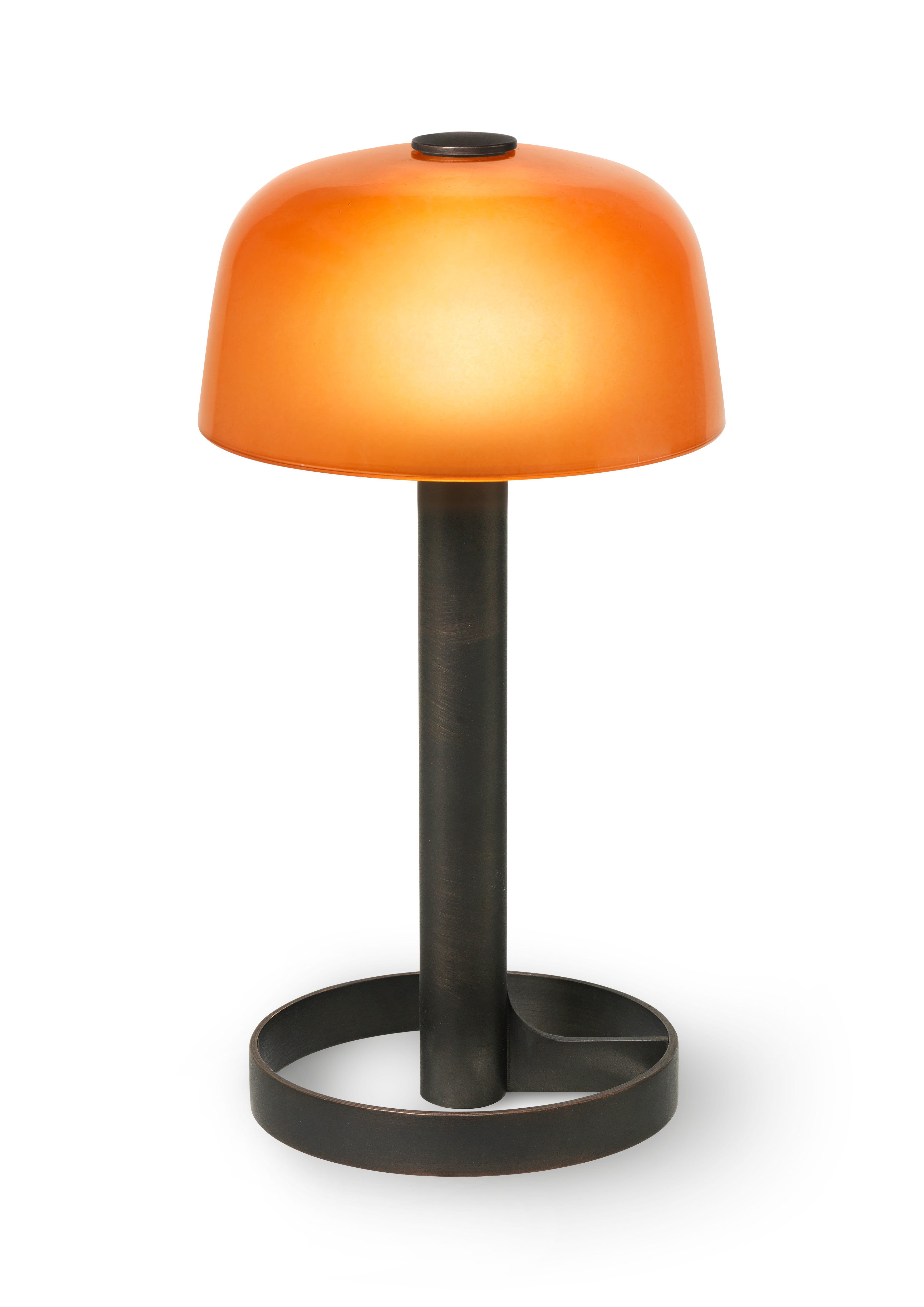Bordslampa H24.5 cm från Rosendahl i färgen Amber, tillverkad av Metall