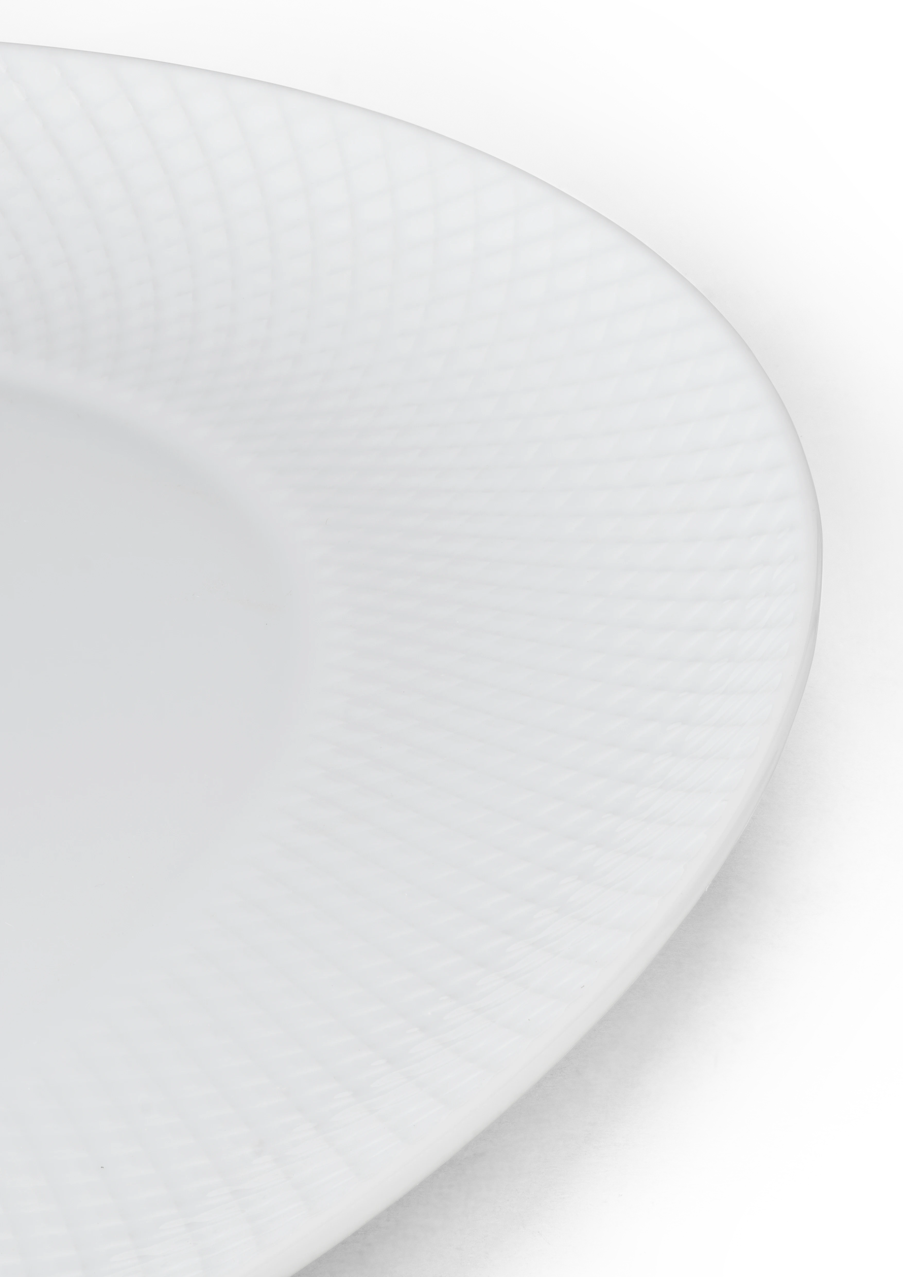 Oval serveringsfat 42x32 cm från Lyngby Porcelæn i färgen Vit, tillverkad av Keramik