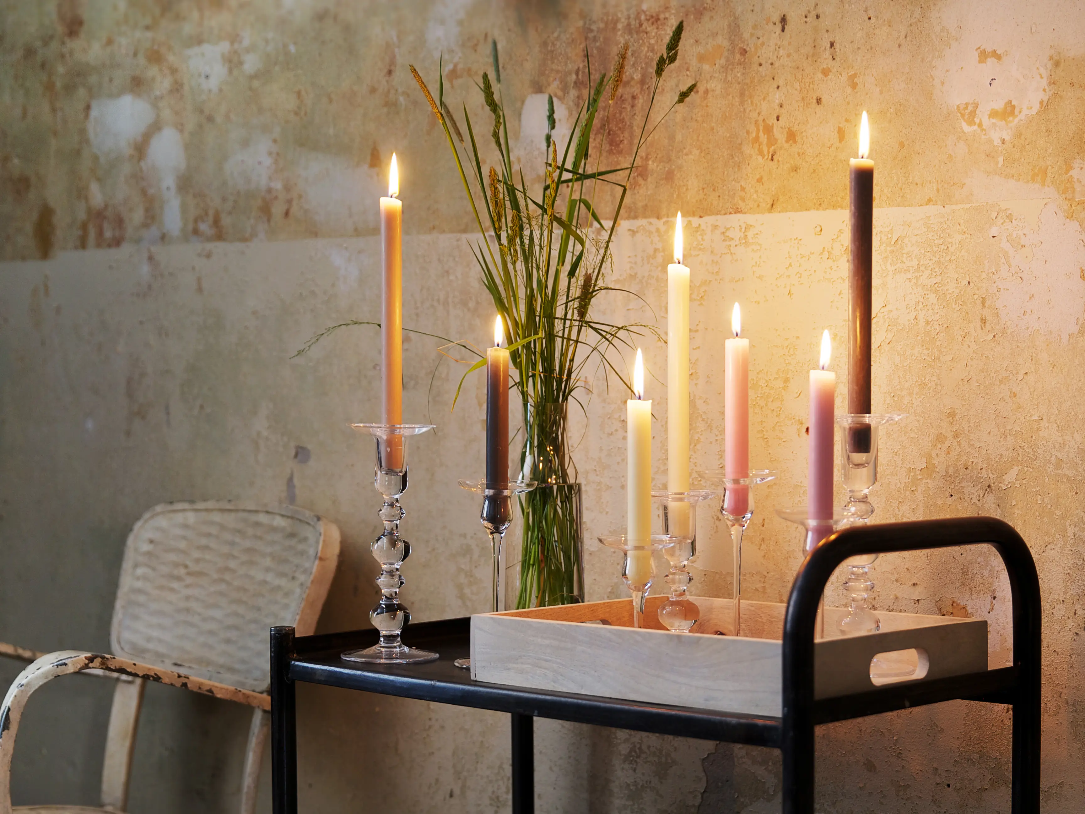 Charlotte Amalie glass på rekke og rad