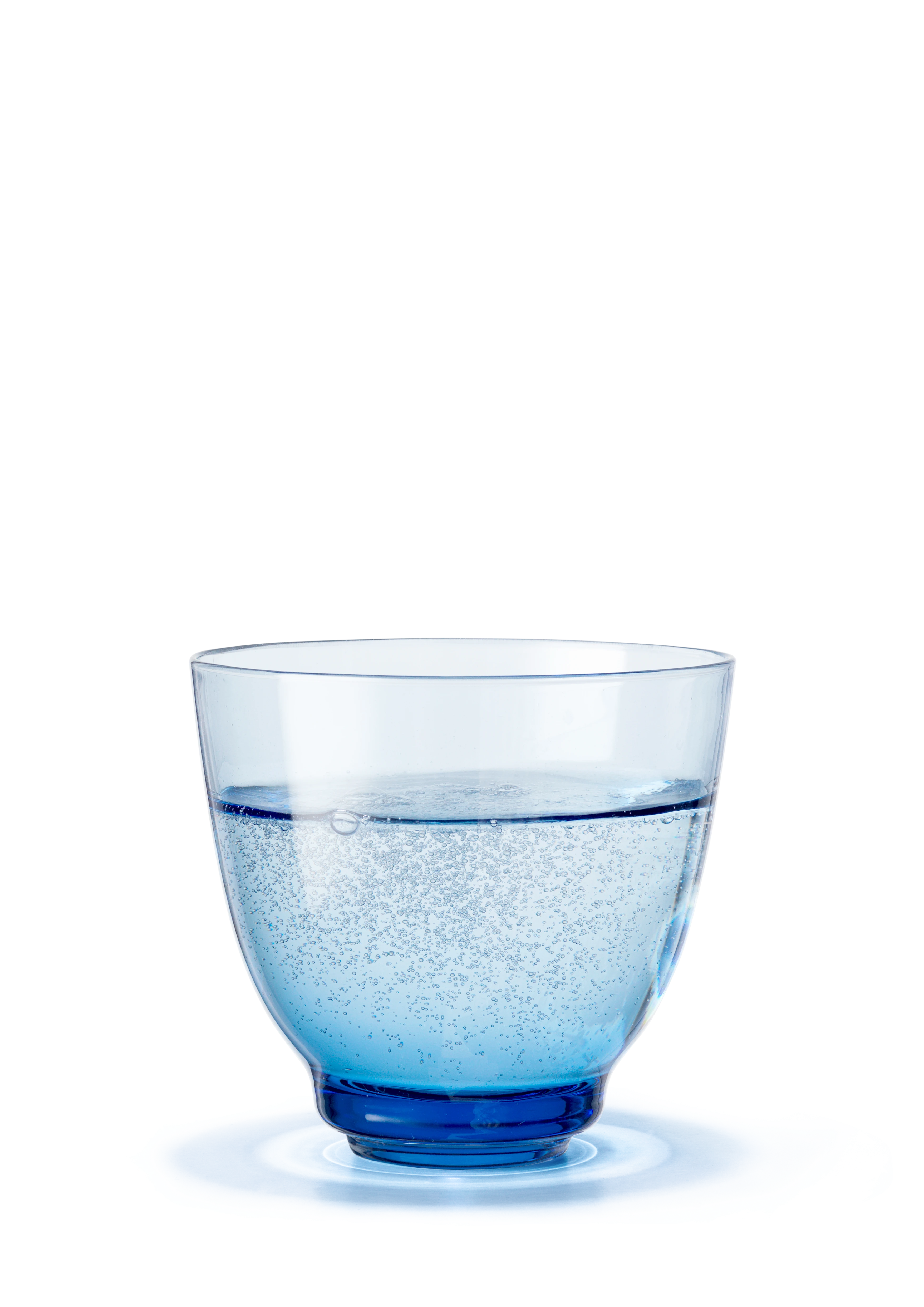 Vannglass 35 cl fra Holmegaard i fargen Blå, laget av Glass