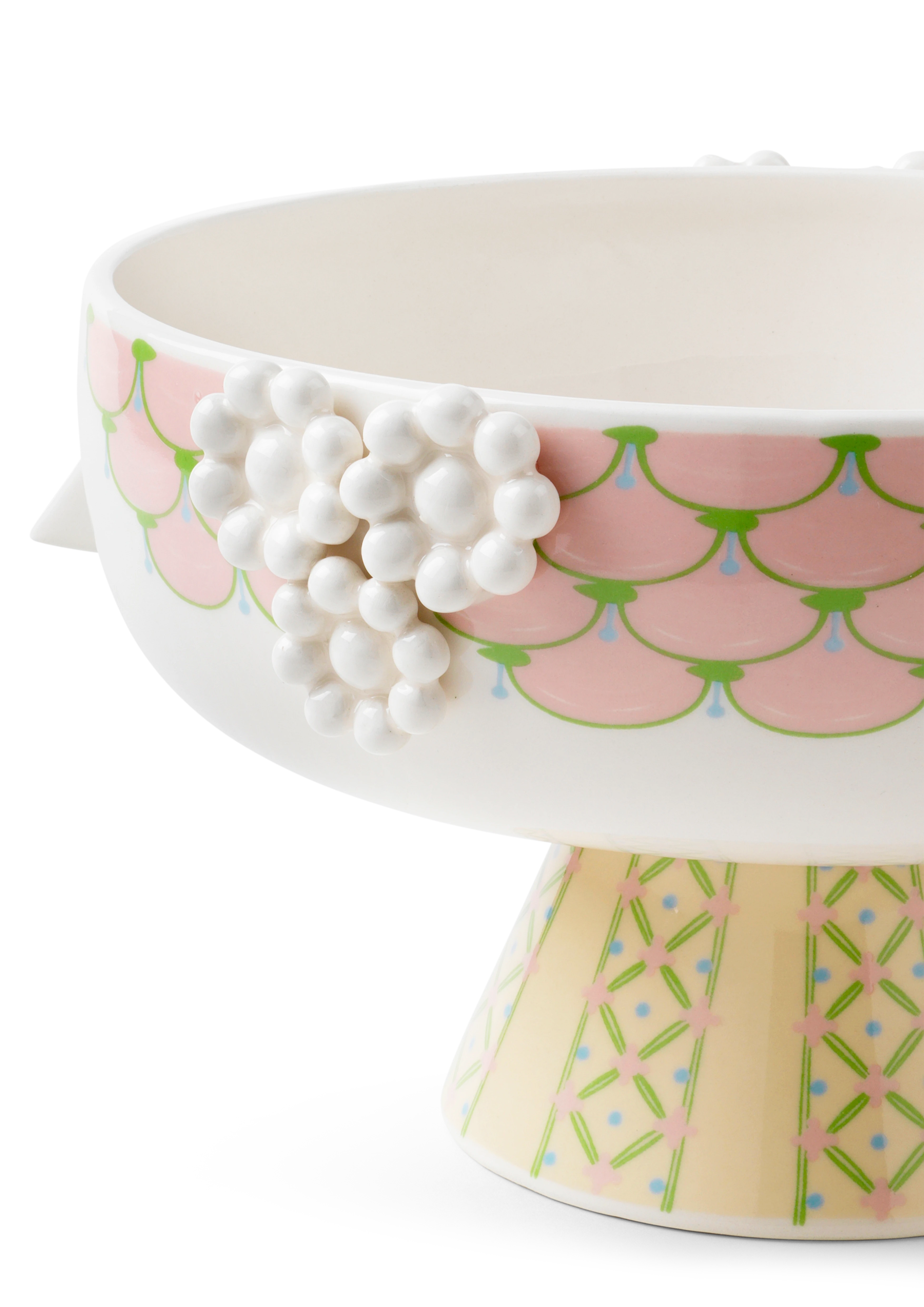 Schale auf Fuß Ø24 cm von Bjørn Wiinblad in der Farbe Soft Pink, hergestellt aus Keramik