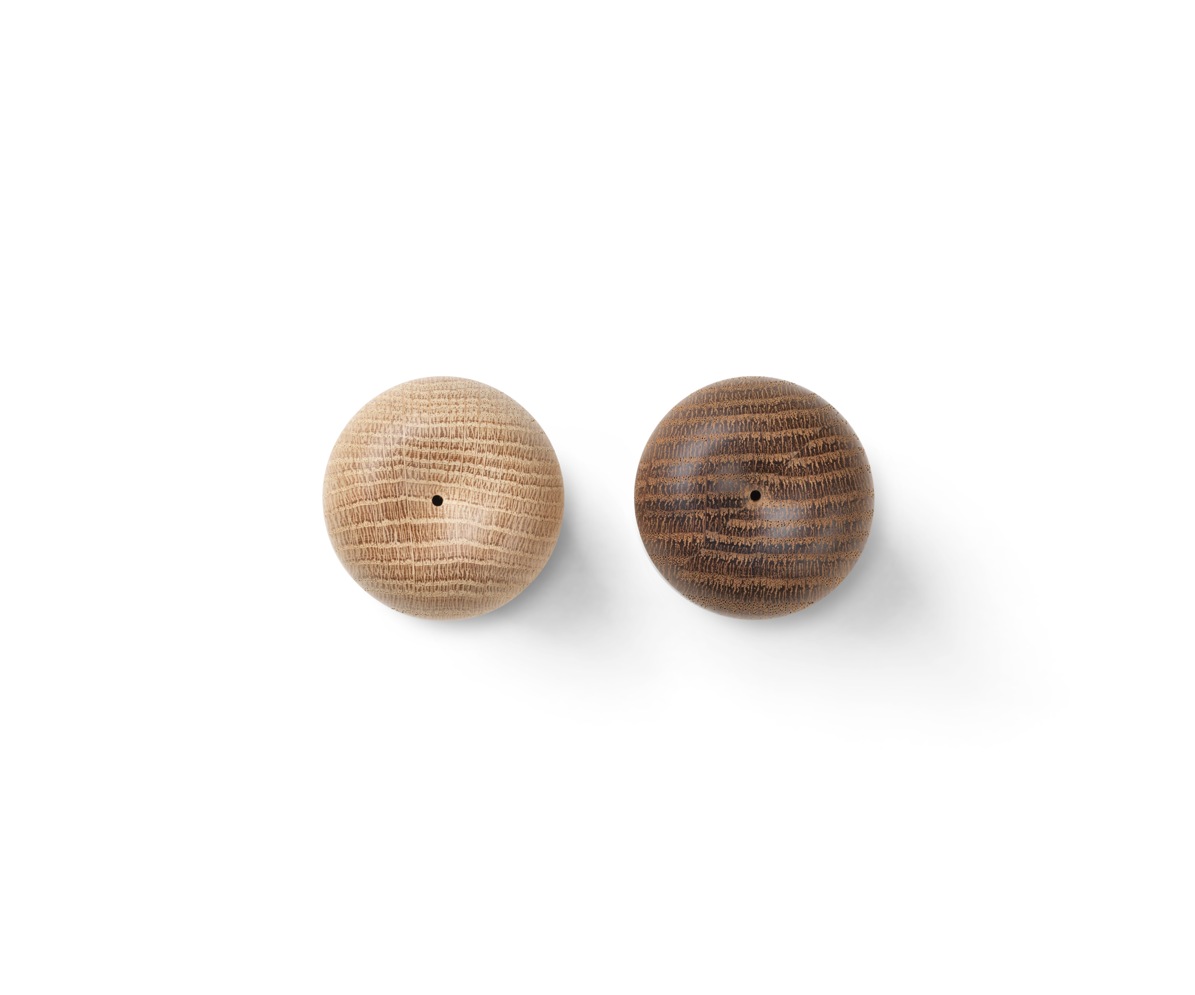 Salt- og pebersæt H6 cm fra Kay Bojesen i farven Eg/Røget eg, lavet af Træ