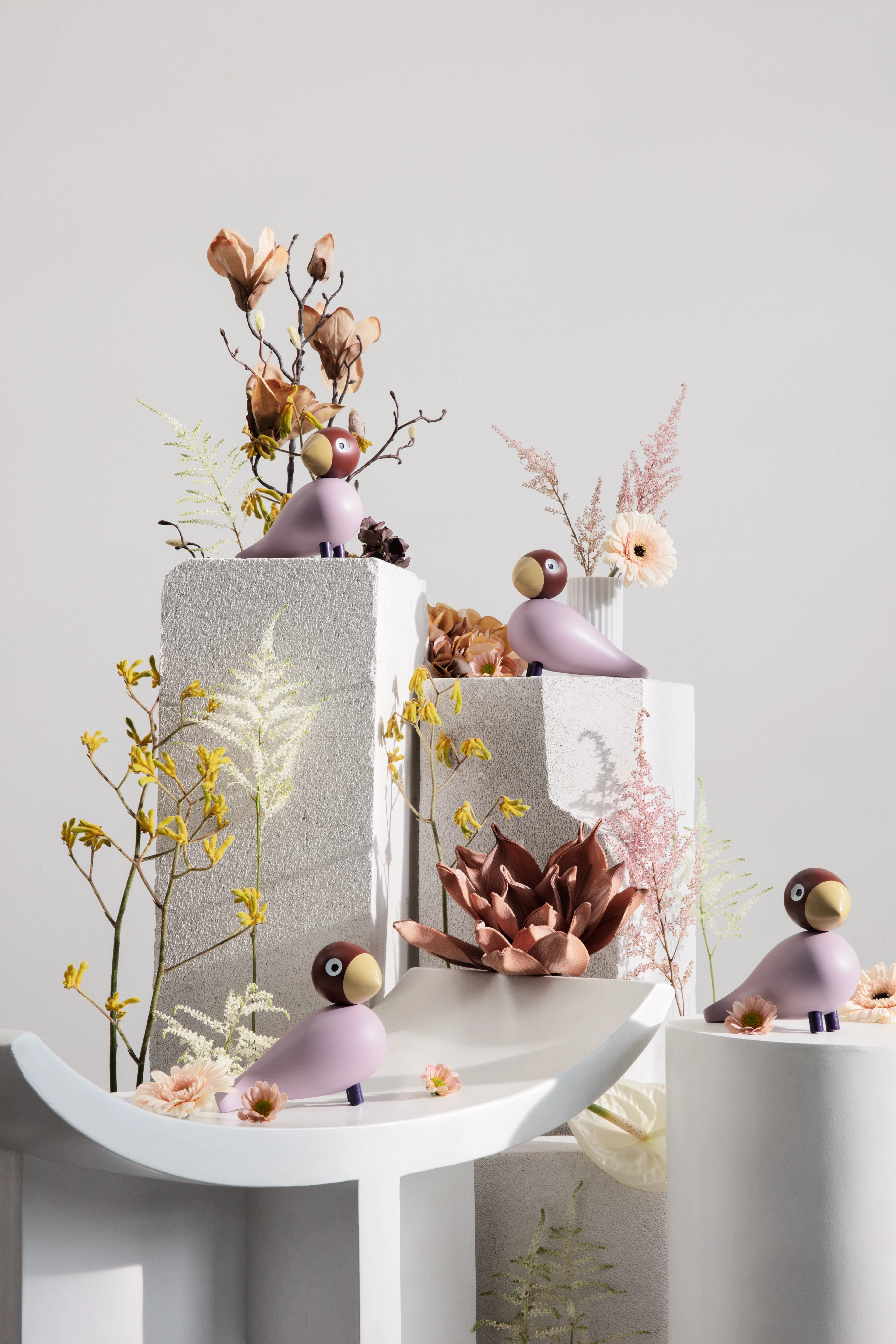 Jackie Year Bird 2023 H12.5 cm fra Kay Bojesen i farven Lavendel, lavet af Træ