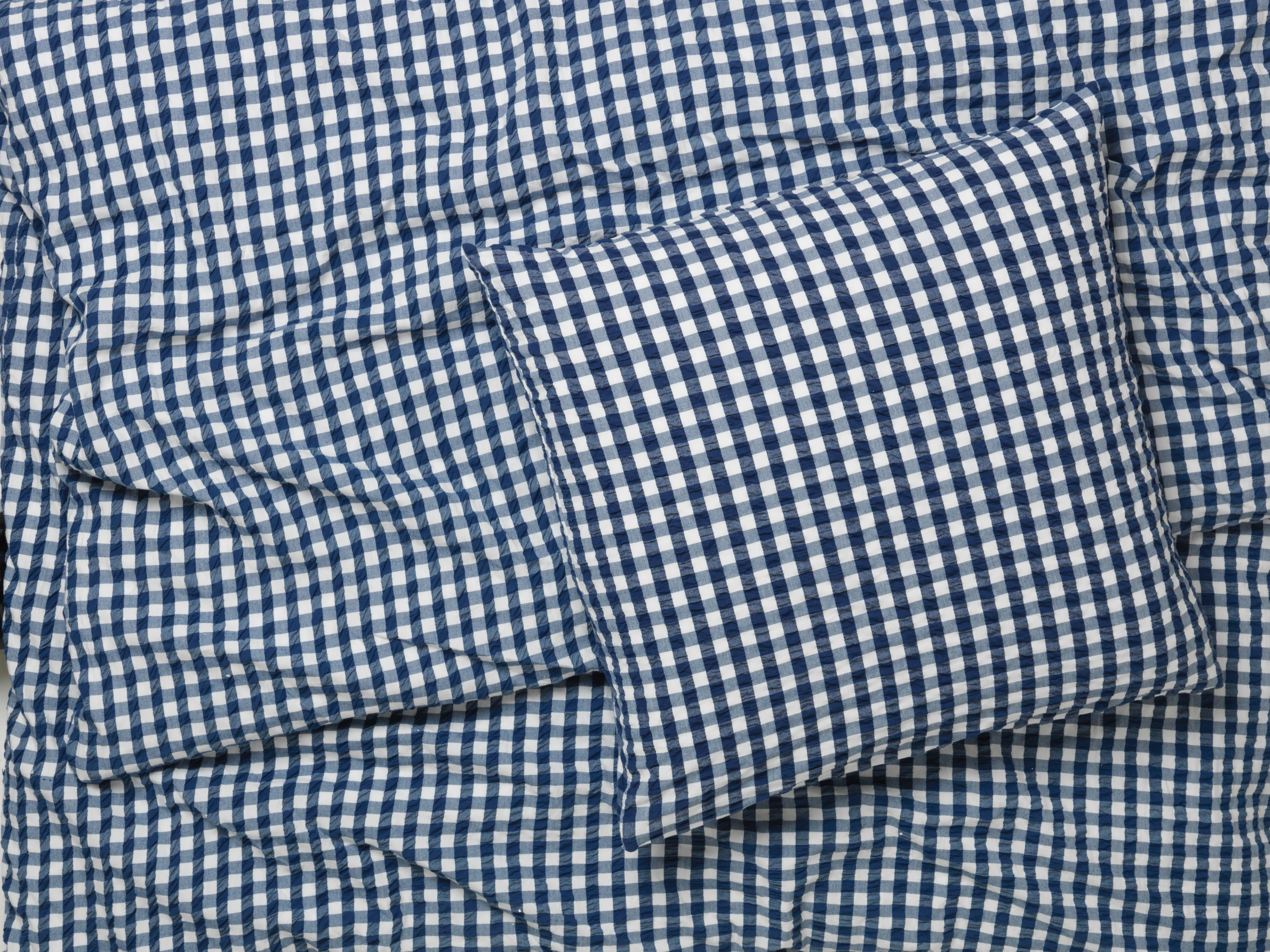 Bed linen 140x200 cm from JUNA in Dark blue/White color, made of Cotton